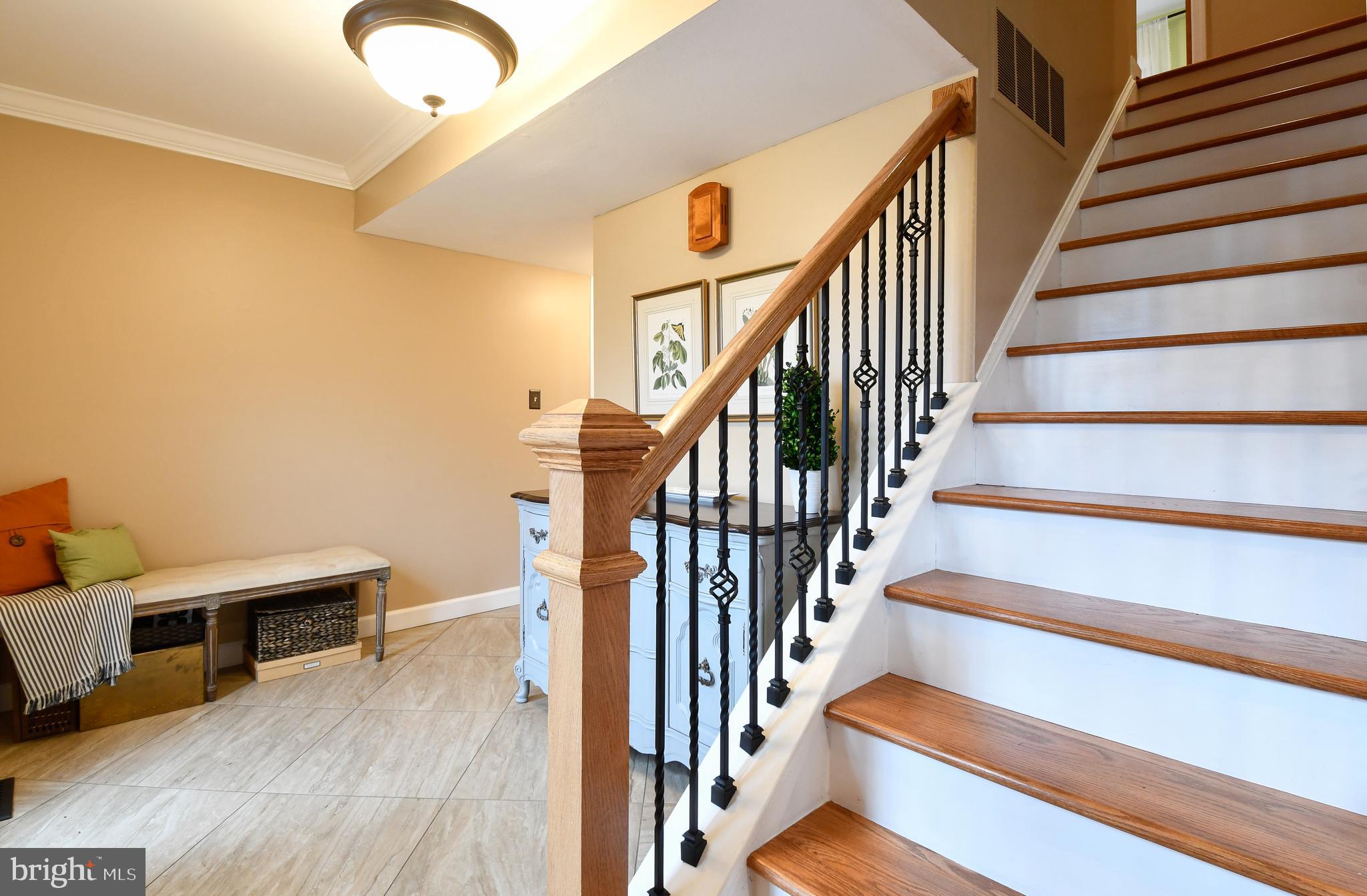 LONGWOOD KNOLLS - Residential