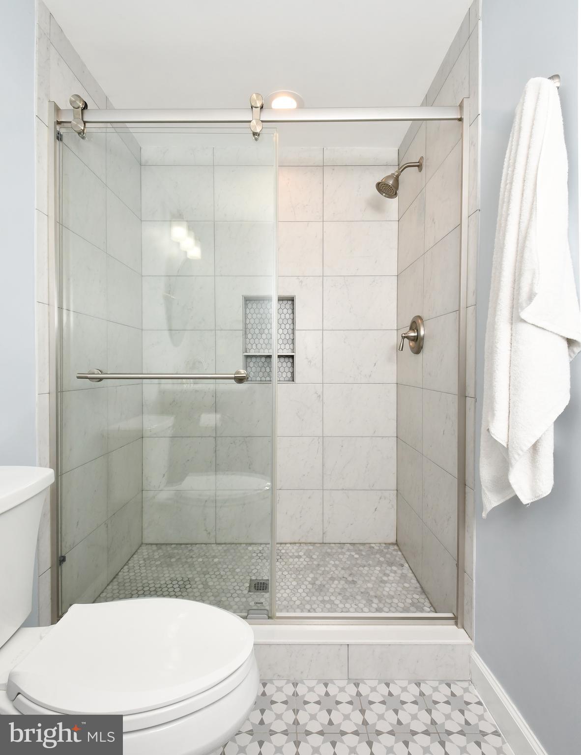 LONGWOOD KNOLLS - Residential