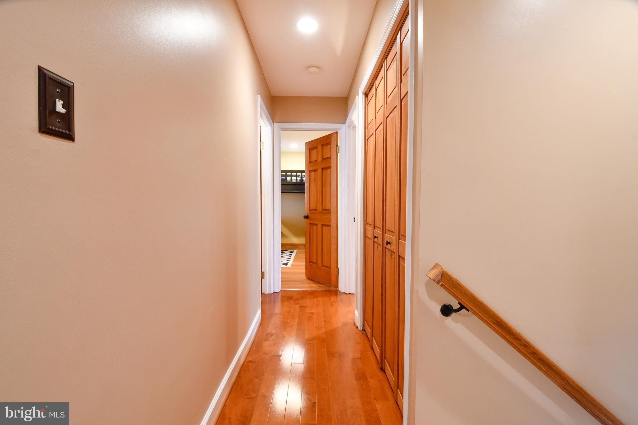 LONGWOOD KNOLLS - Residential