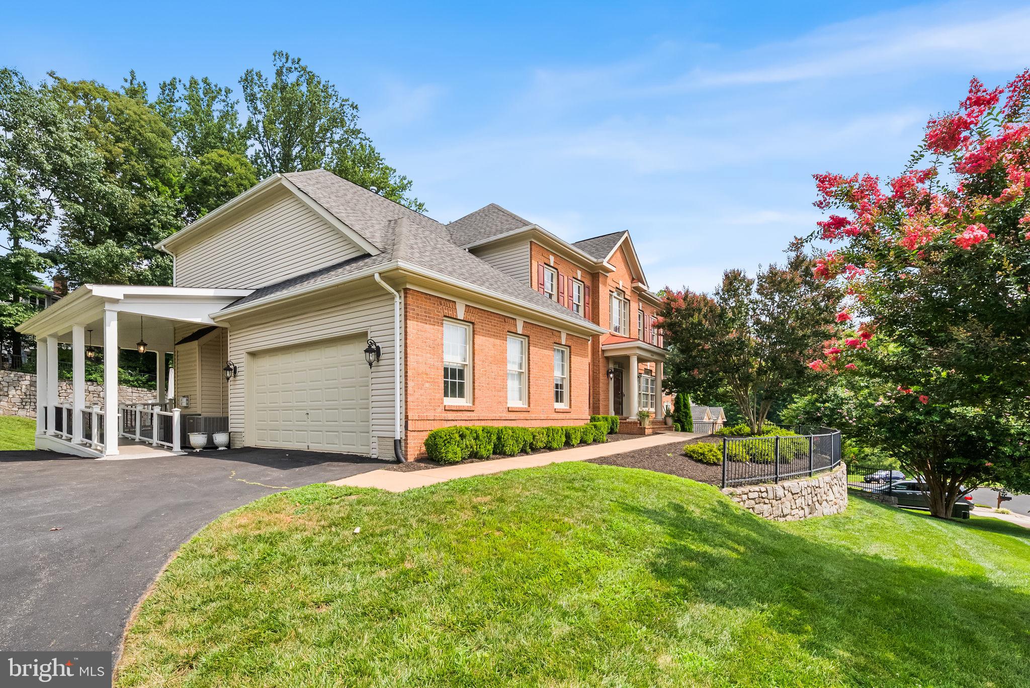 8104 CHARS LANDING COURT