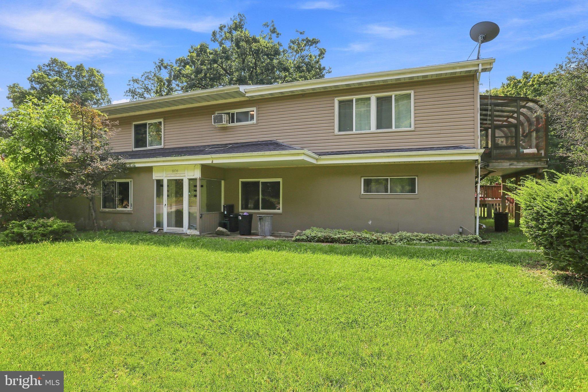 1076 BRADDOCK ROAD