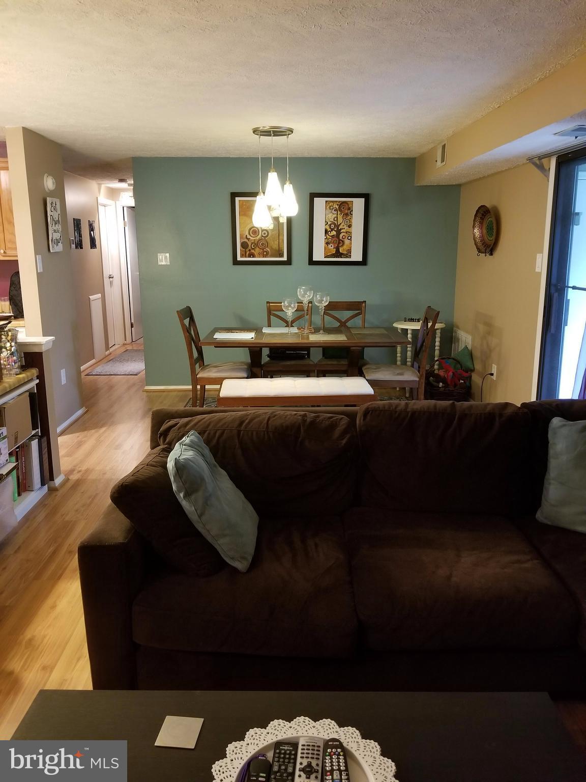 KNOLLS AT NORTH LAKE CONDOMINIUM - Residential Lease