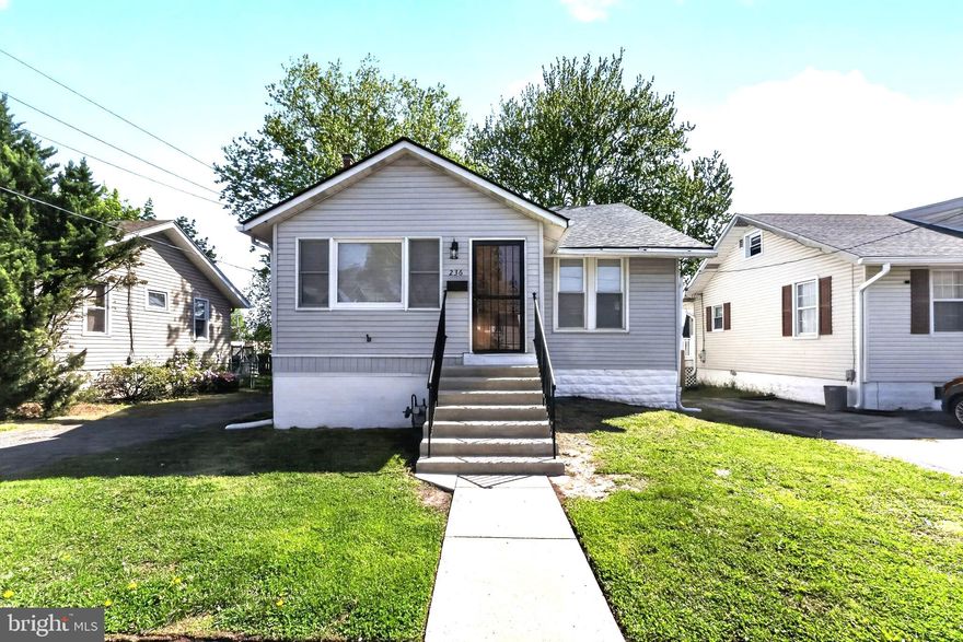 Welcome to 236 Winona Avenue in Holmes, PA—a beautifully updated home that blends modern upgrades with flexible living space and thoughtful improvements throughout. The first floor features brand-new luxury vinyl plank flooring throughout every room and closet, complemented by fresh, professional interior paint in a neutral palette that enhances the home’s clean, move-in-ready feel. The downstairs bathroom has been tastefully updated with a new toilet and vanity, while the kitchen showcases a sleek tile backsplash, dishwasher, and stainless-steel refrigerator, and has been stylishly refreshed with white cabinetry, a new stainless-steel range, and cabinet hardware. Lighting upgrades and modern finishes throughout the home create a cohesive, polished look. Comfort is ensured with central air conditioning installed in 2022 and backed by a warranty through 2032, and a brand-new roof added in April 2025 provides peace of mind for years to come. Upstairs, the finished loft with new carpeting includes a full bathroom , large closets and offers versatile space that can function as a 4th bedroom plus a home office or a 5th bedroom.  Additional storage and laundry are available in the large full basement, which includes a washer and dryer. Outside, enjoy a fenced-in backyard, a refinished deck, and a full-size 1-car garage, along with a freshly painted exterior, making this property as inviting on the outside as it is inside. Schedule a showing today and be in before summer vacation!