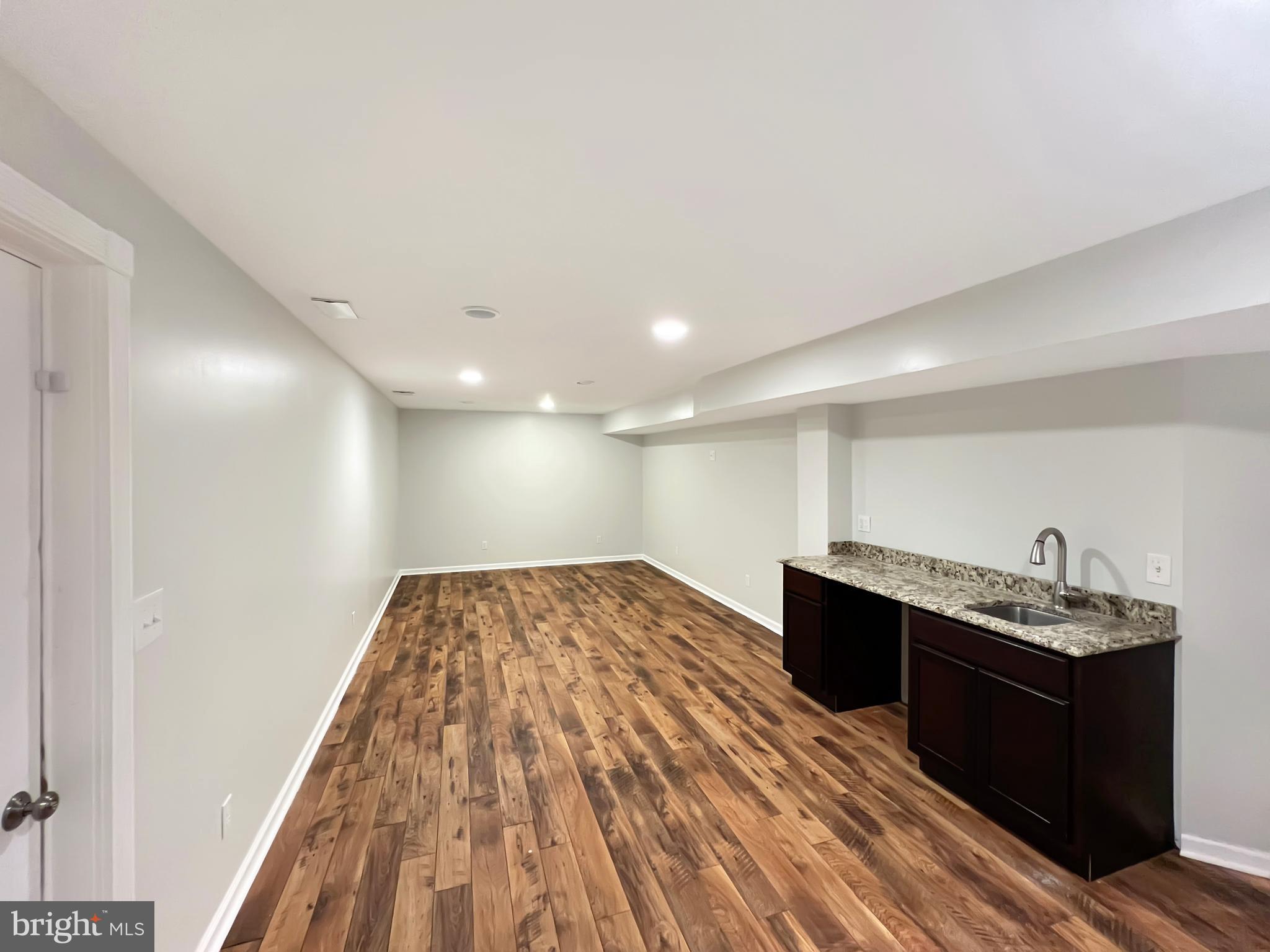 MILLS FARM - Residential