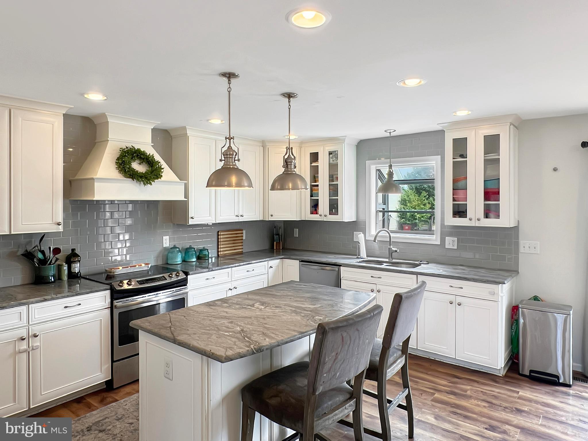 MILLS FARM - Residential