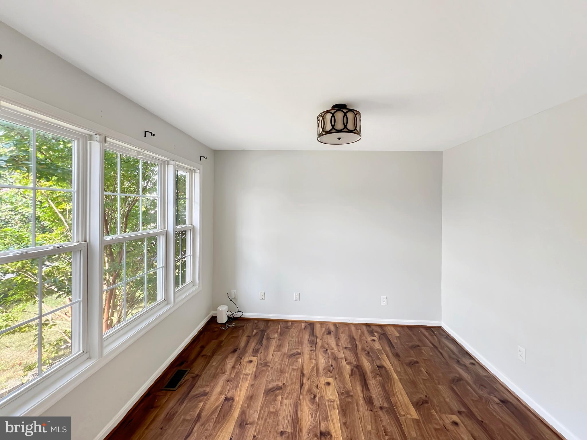 MILLS FARM - Residential