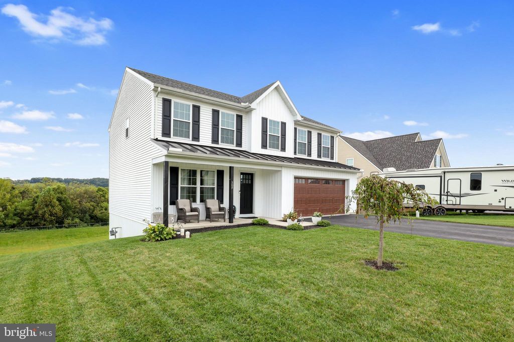 Photo of 309 Riviera Street, MOUNT WOLF, PA 17347 (MLS # PAYK2090822)