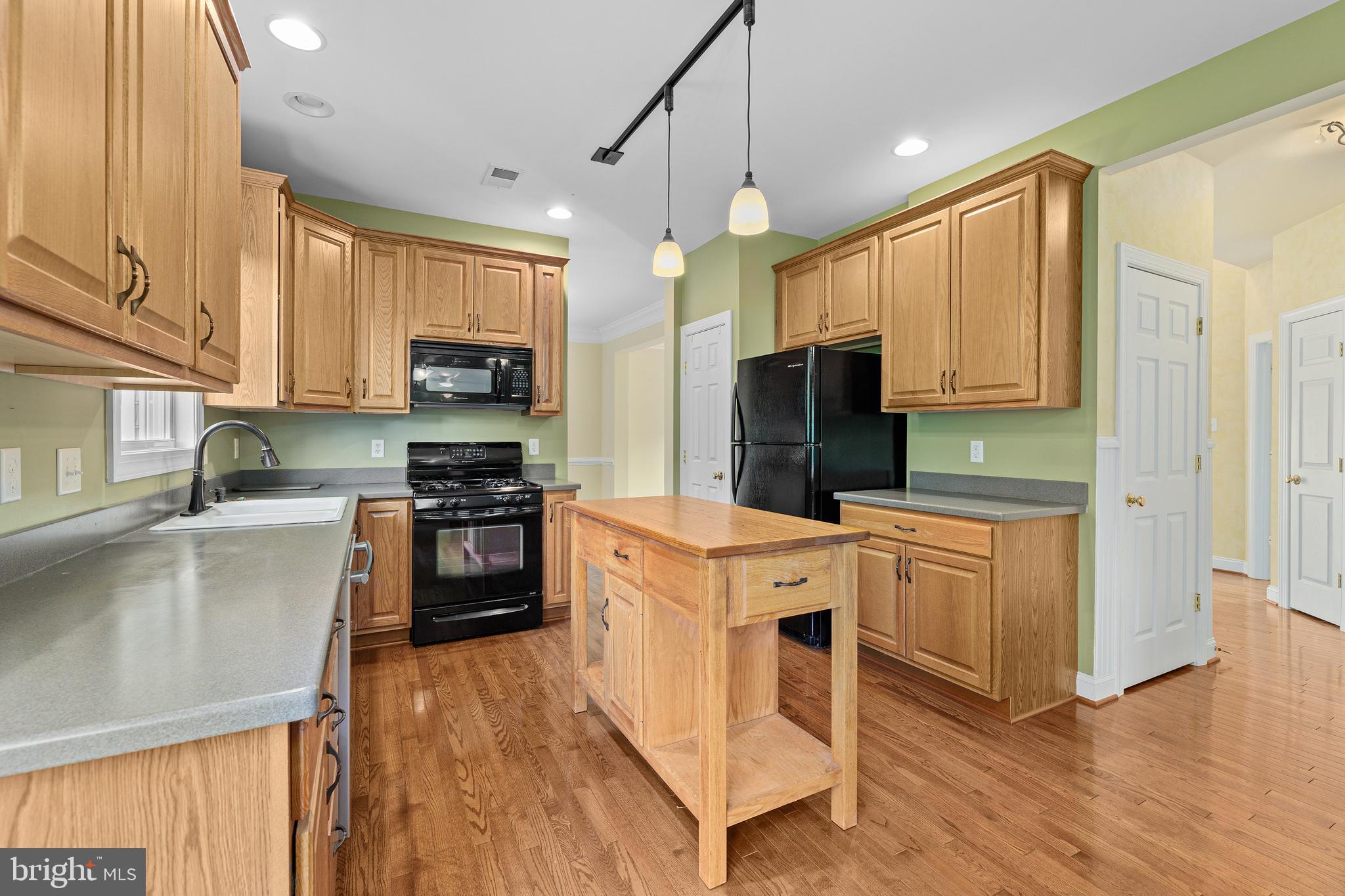 VALLEY MILL ESTATES - Residential