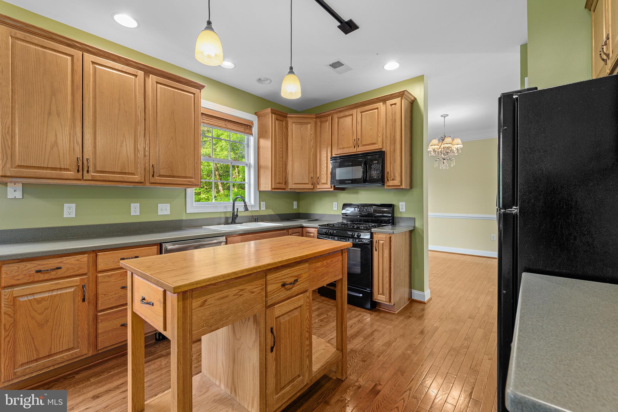 VALLEY MILL ESTATES - Residential