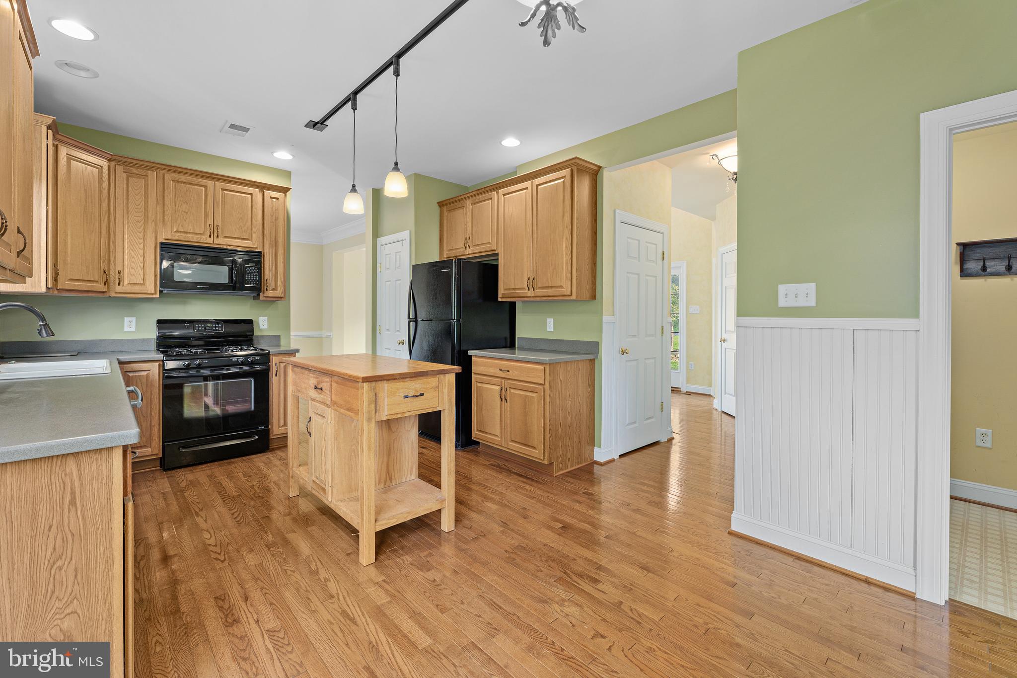 VALLEY MILL ESTATES - Residential