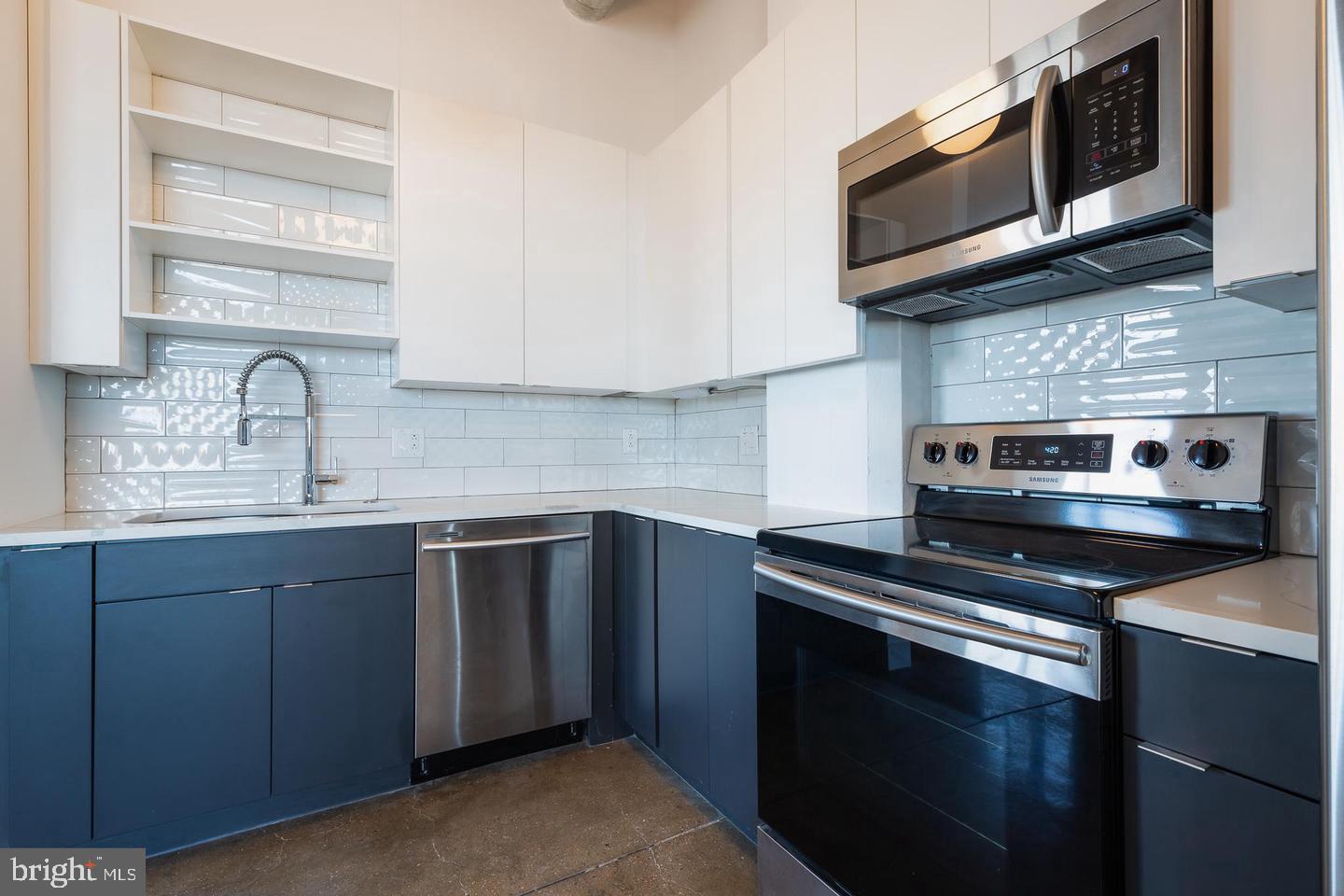 OLDE KENSINGTON - Residential Lease