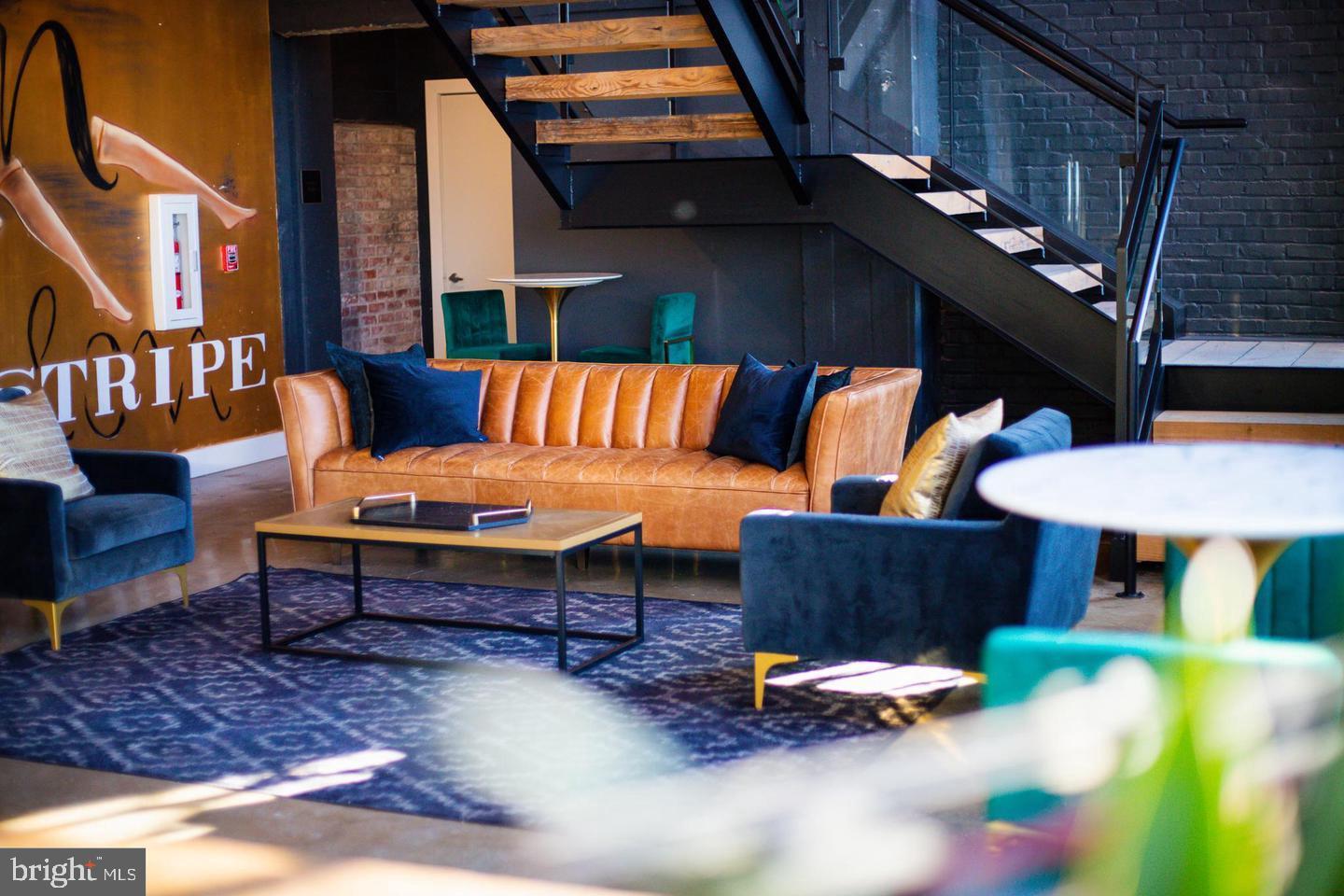 OLDE KENSINGTON - Residential Lease