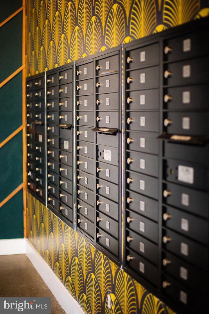 OLDE KENSINGTON - Residential Lease