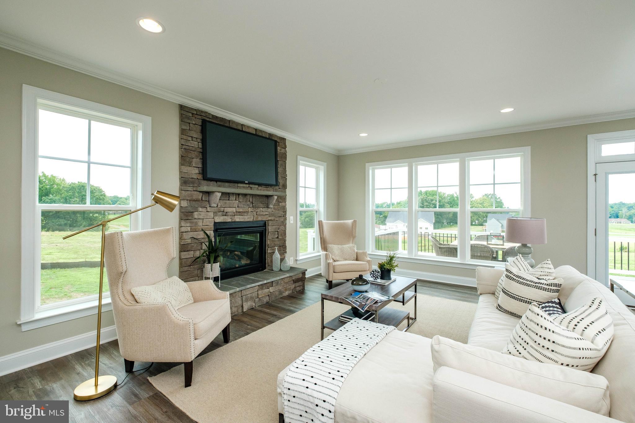 ROCK ISLAND LANDING - Residential