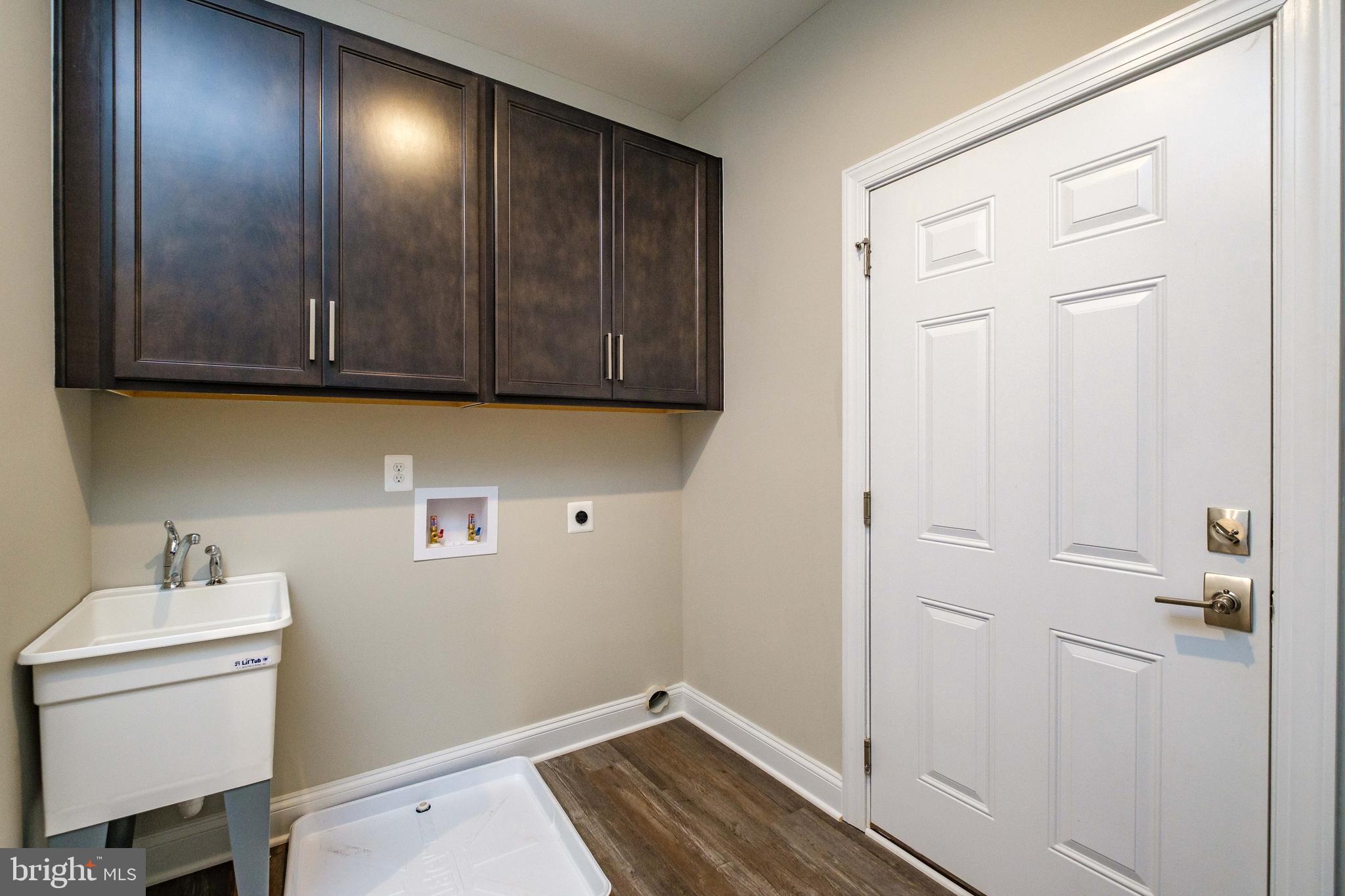 ROCK ISLAND LANDING - Residential