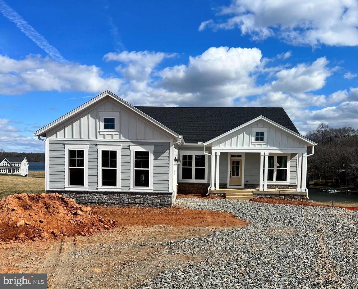 ROCK ISLAND LANDING - Residential