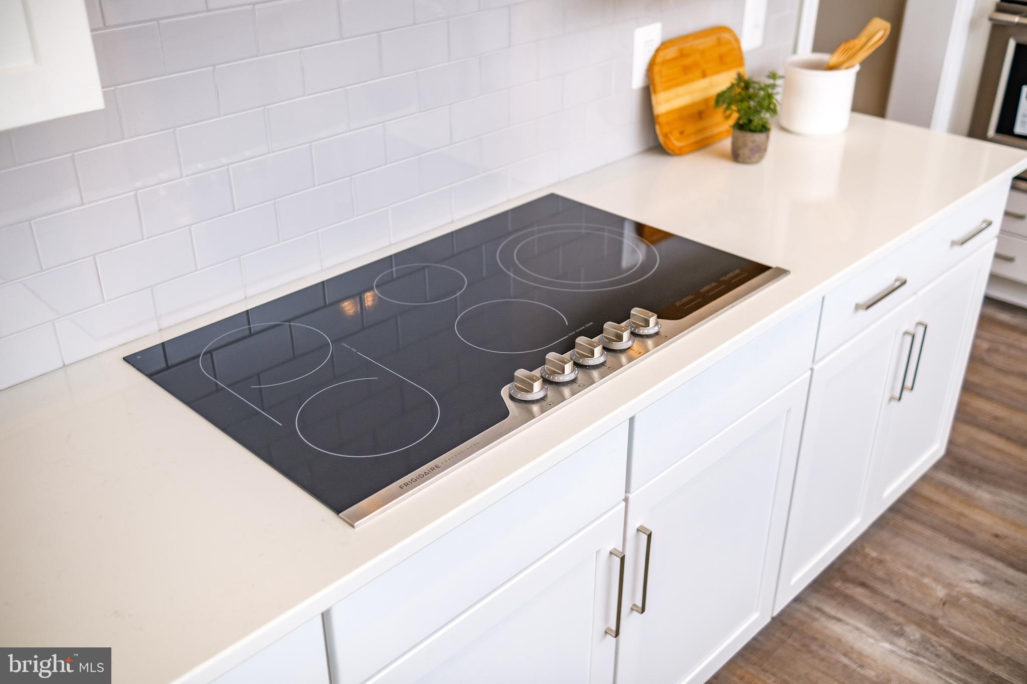 ROCK ISLAND LANDING - Residential