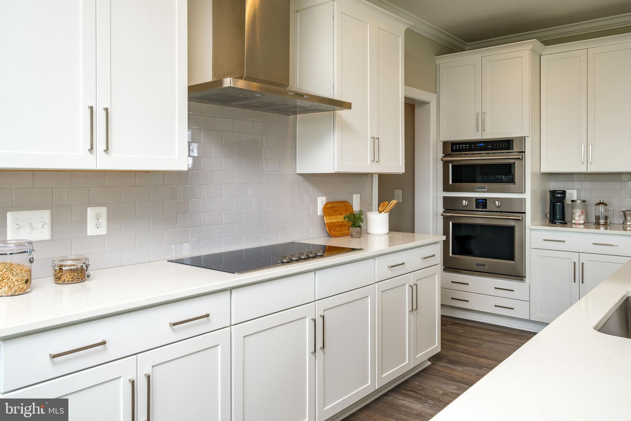 ROCK ISLAND LANDING - Residential