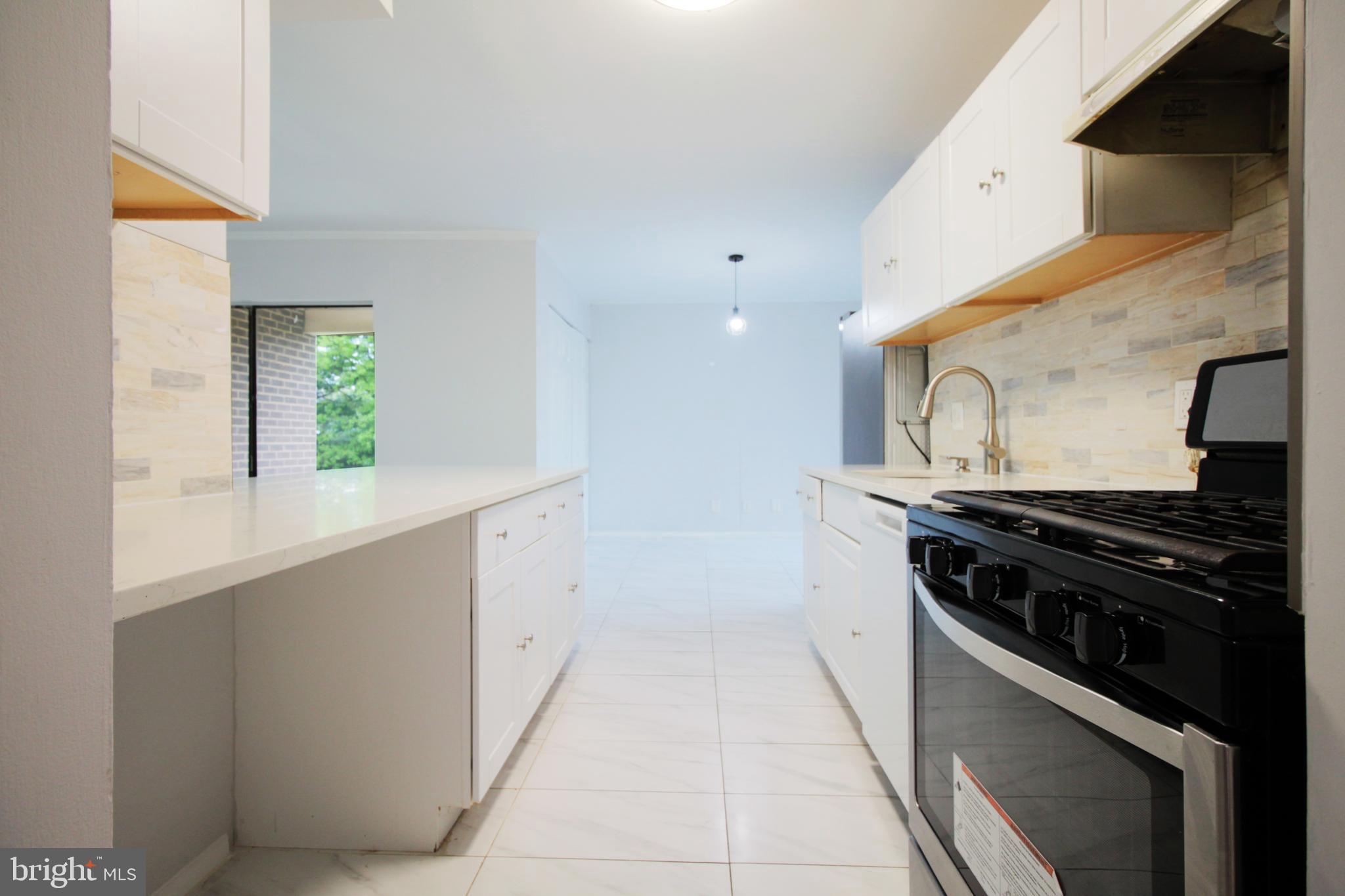 CHERRY GLEN CONDOS - Residential