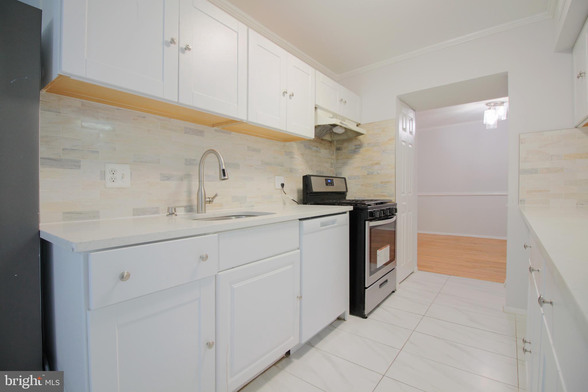 CHERRY GLEN CONDOS - Residential