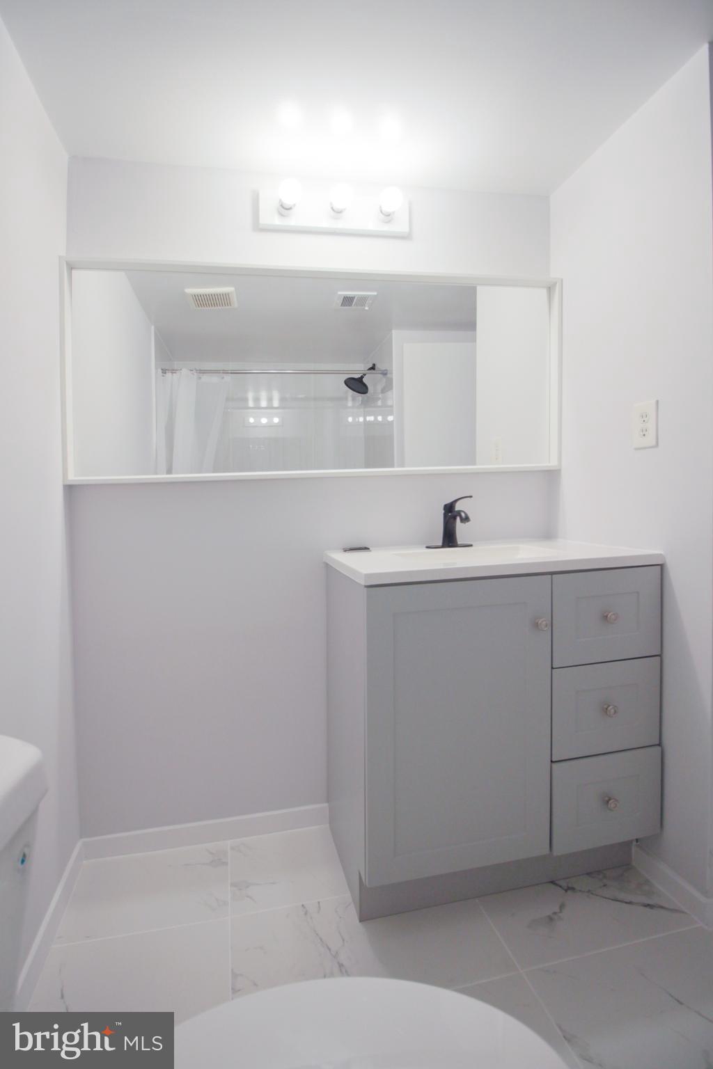 CHERRY GLEN CONDOS - Residential