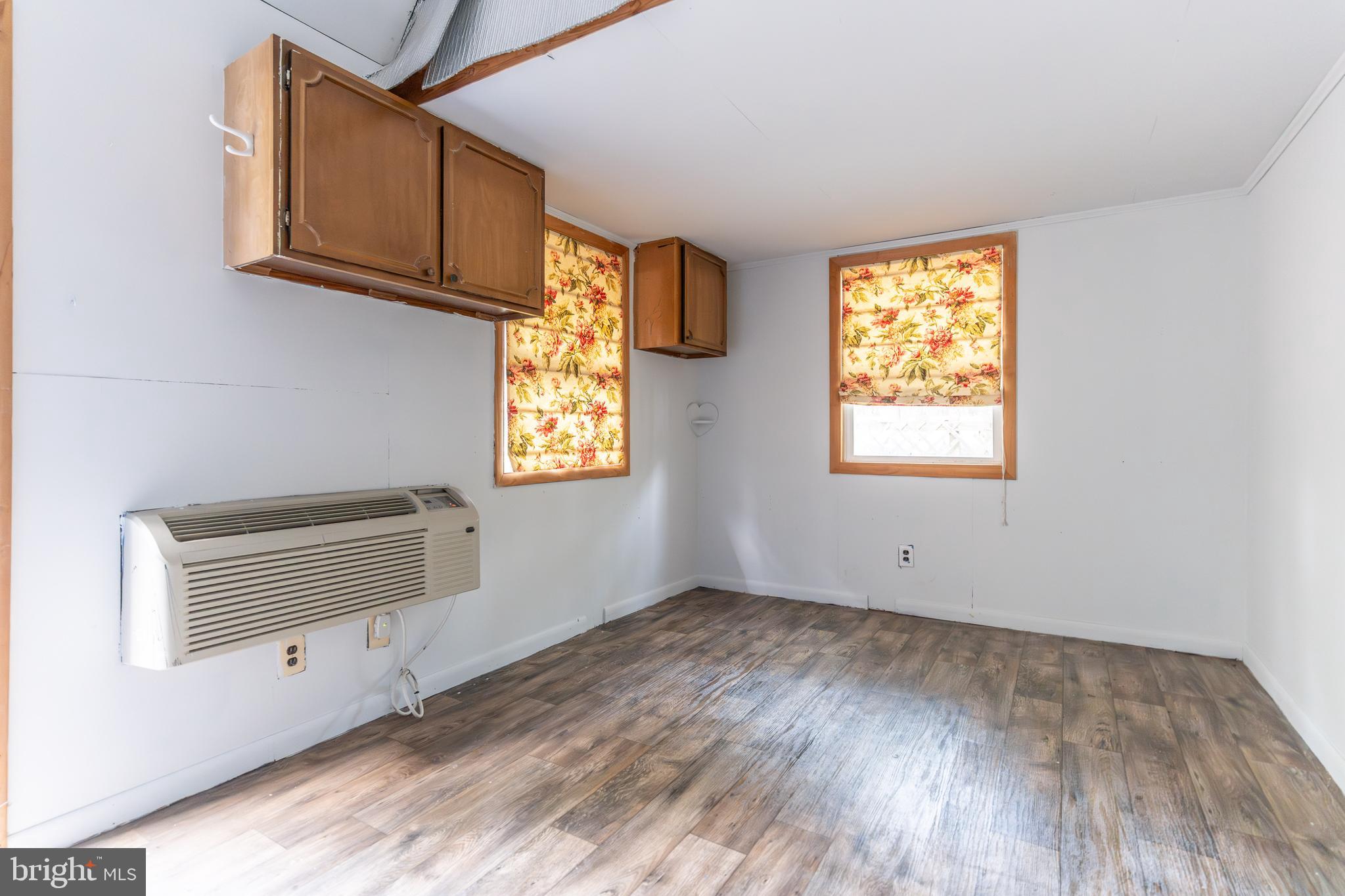 LAKE OF THE WOODS - Residential