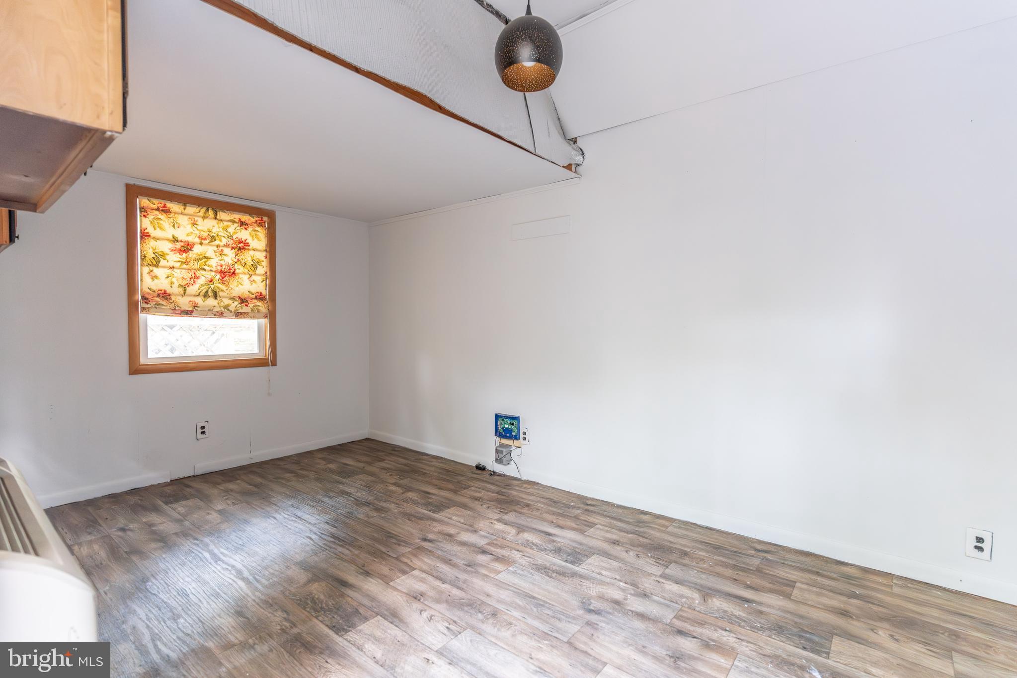 LAKE OF THE WOODS - Residential