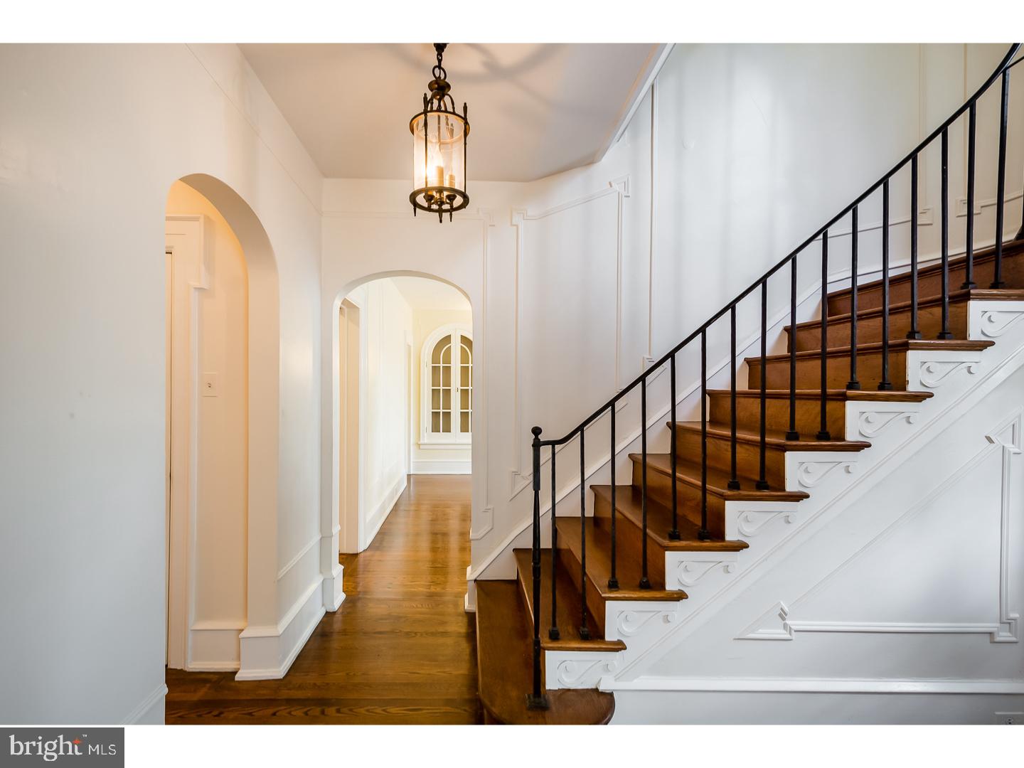 EAST FALLS - Residential Lease