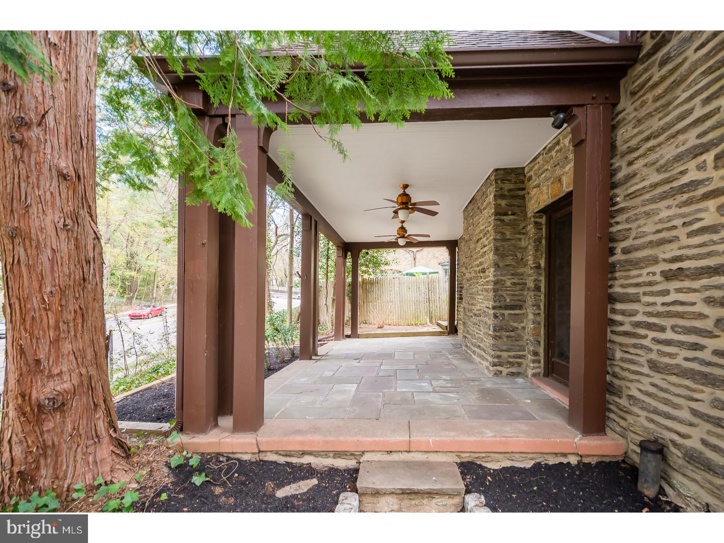 EAST FALLS - Residential Lease