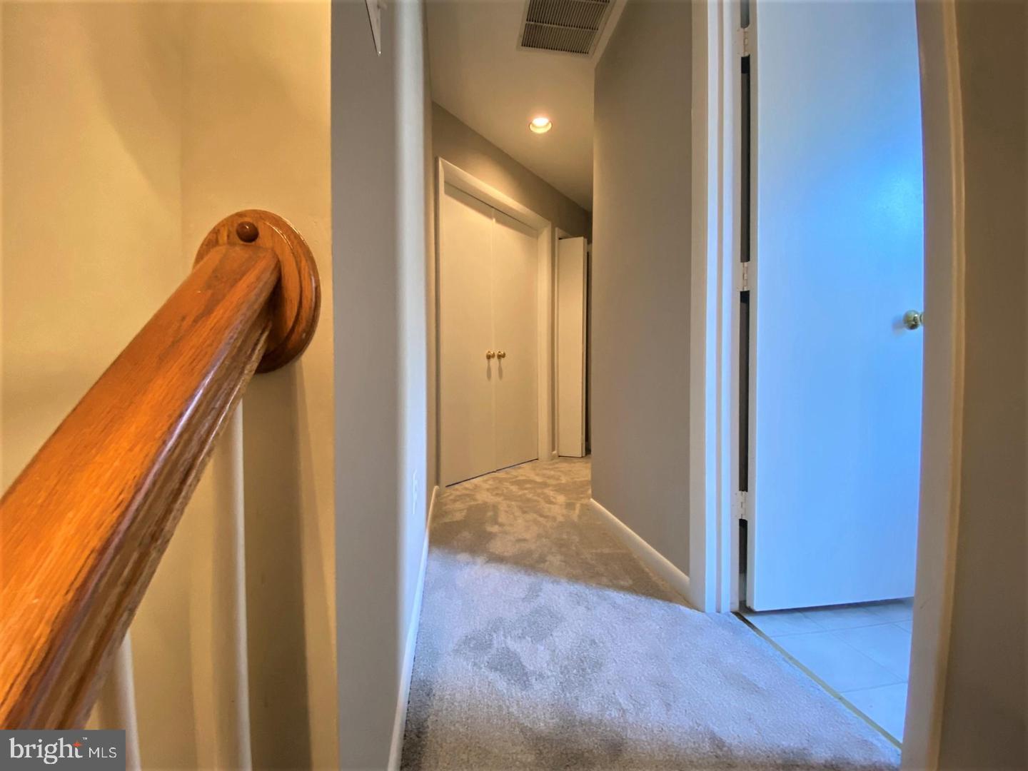 ASHBURN VILLAGE - Residential Lease