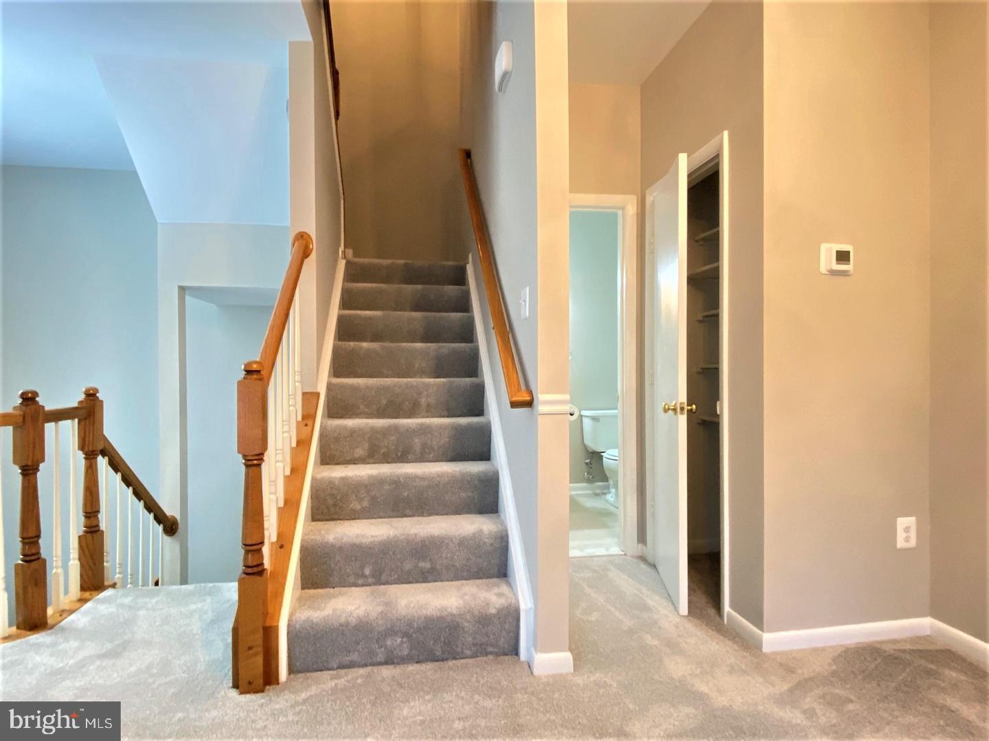 ASHBURN VILLAGE - Residential Lease