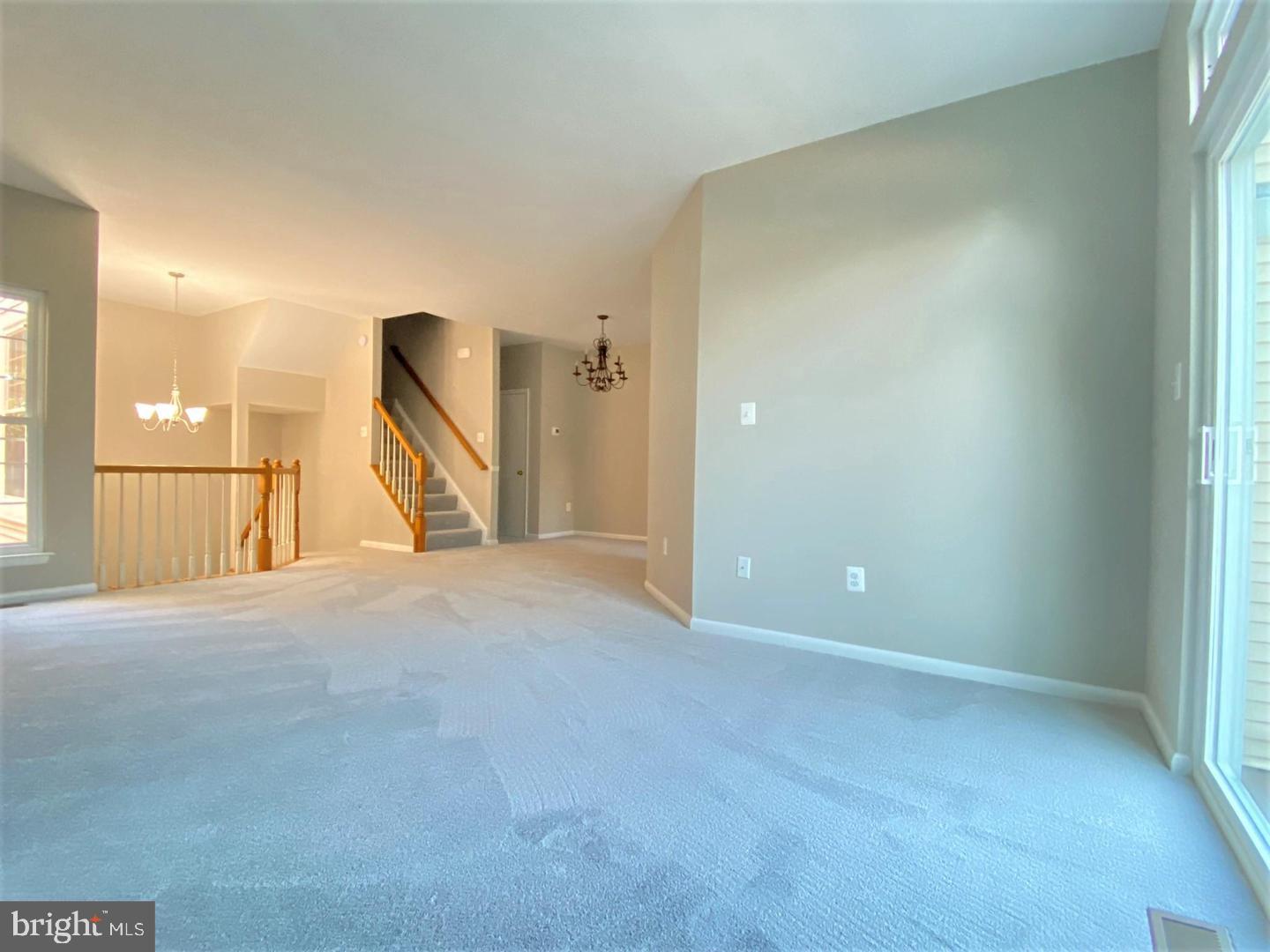 ASHBURN VILLAGE - Residential Lease