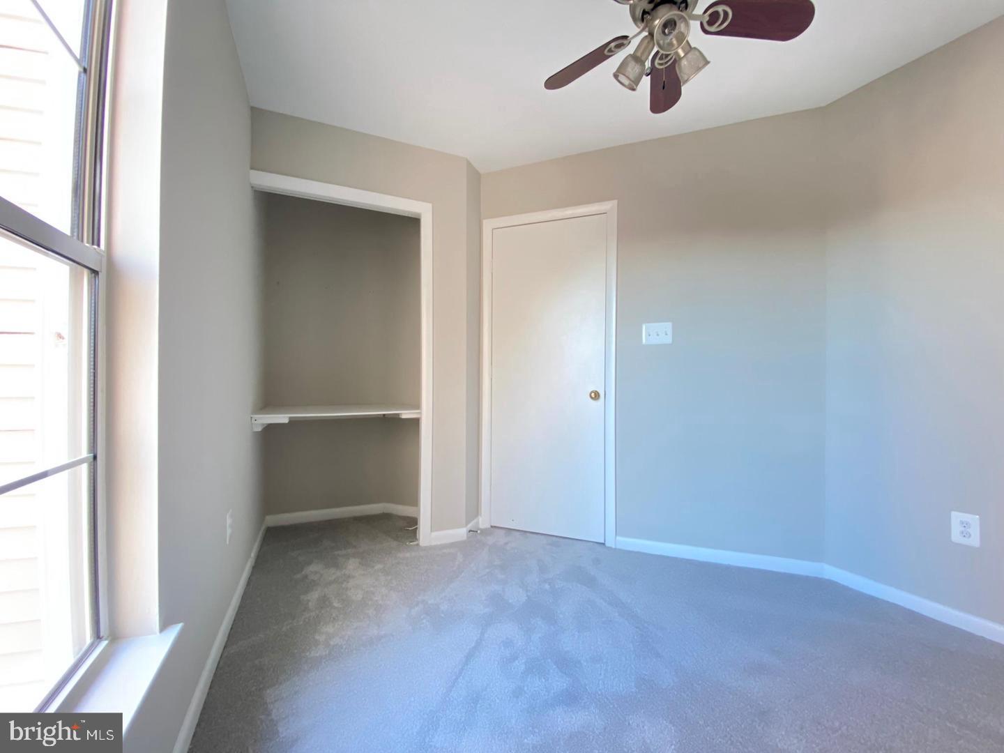 ASHBURN VILLAGE - Residential Lease