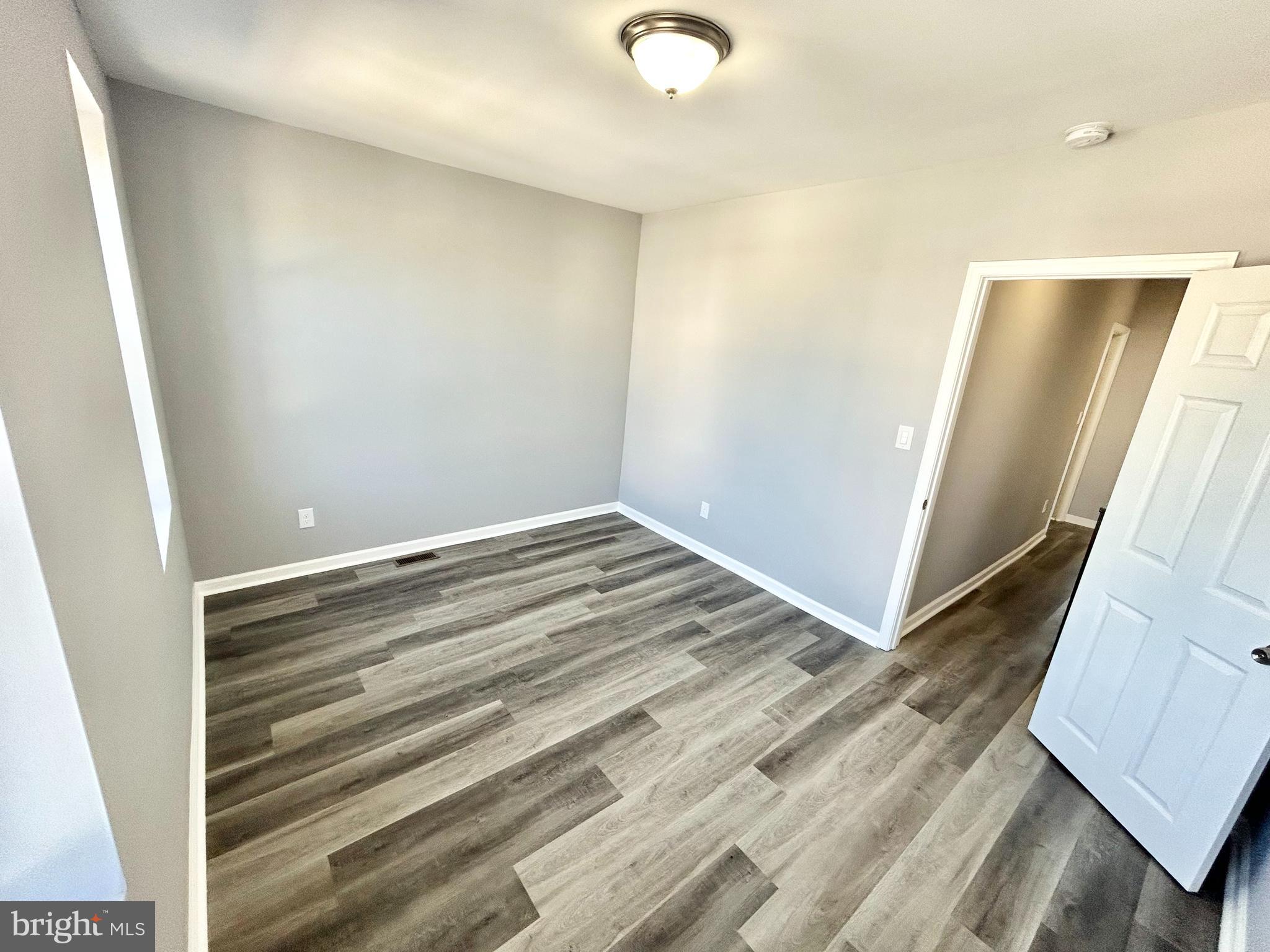 RICHMOND - Residential Lease