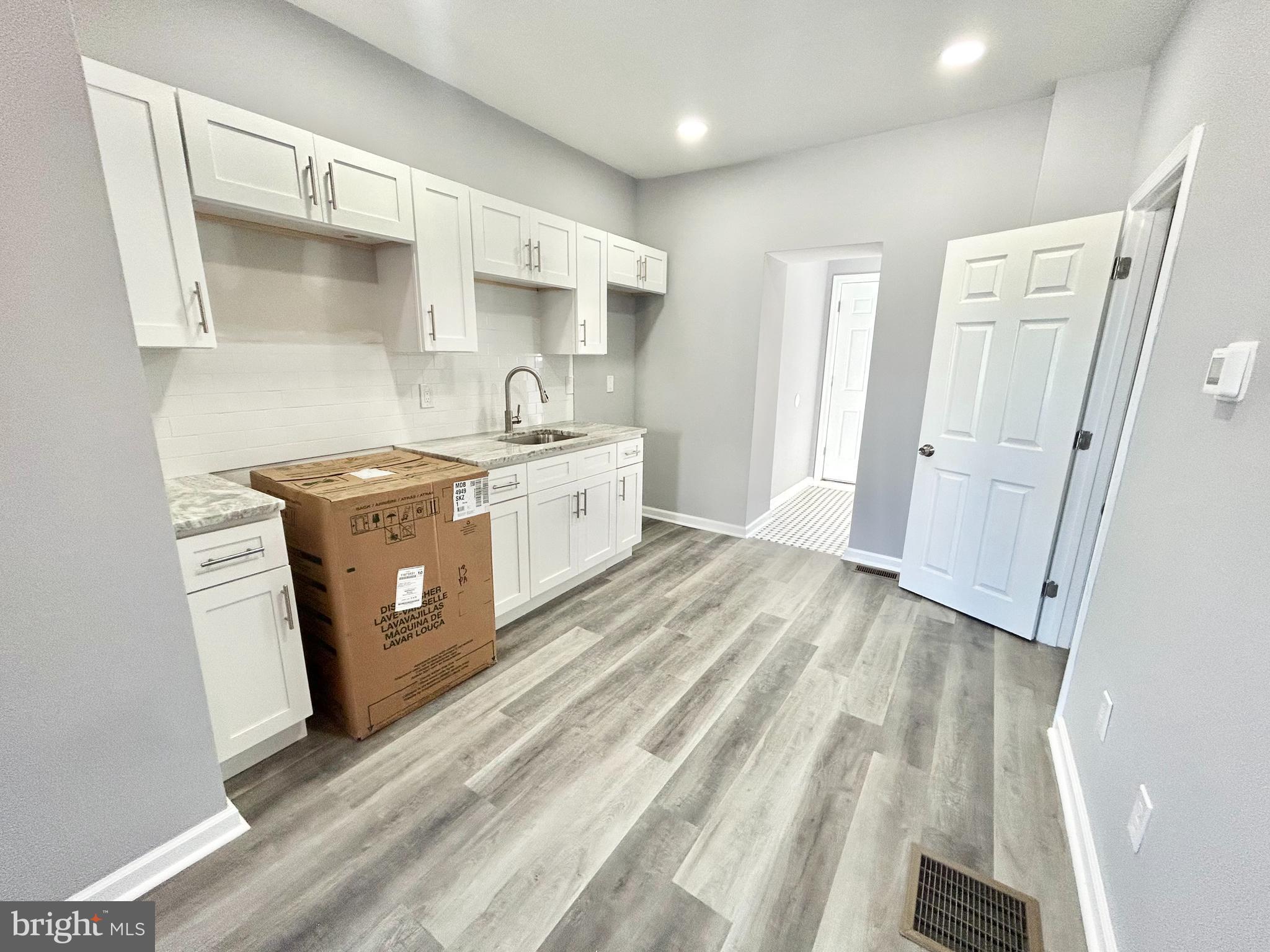 RICHMOND - Residential Lease