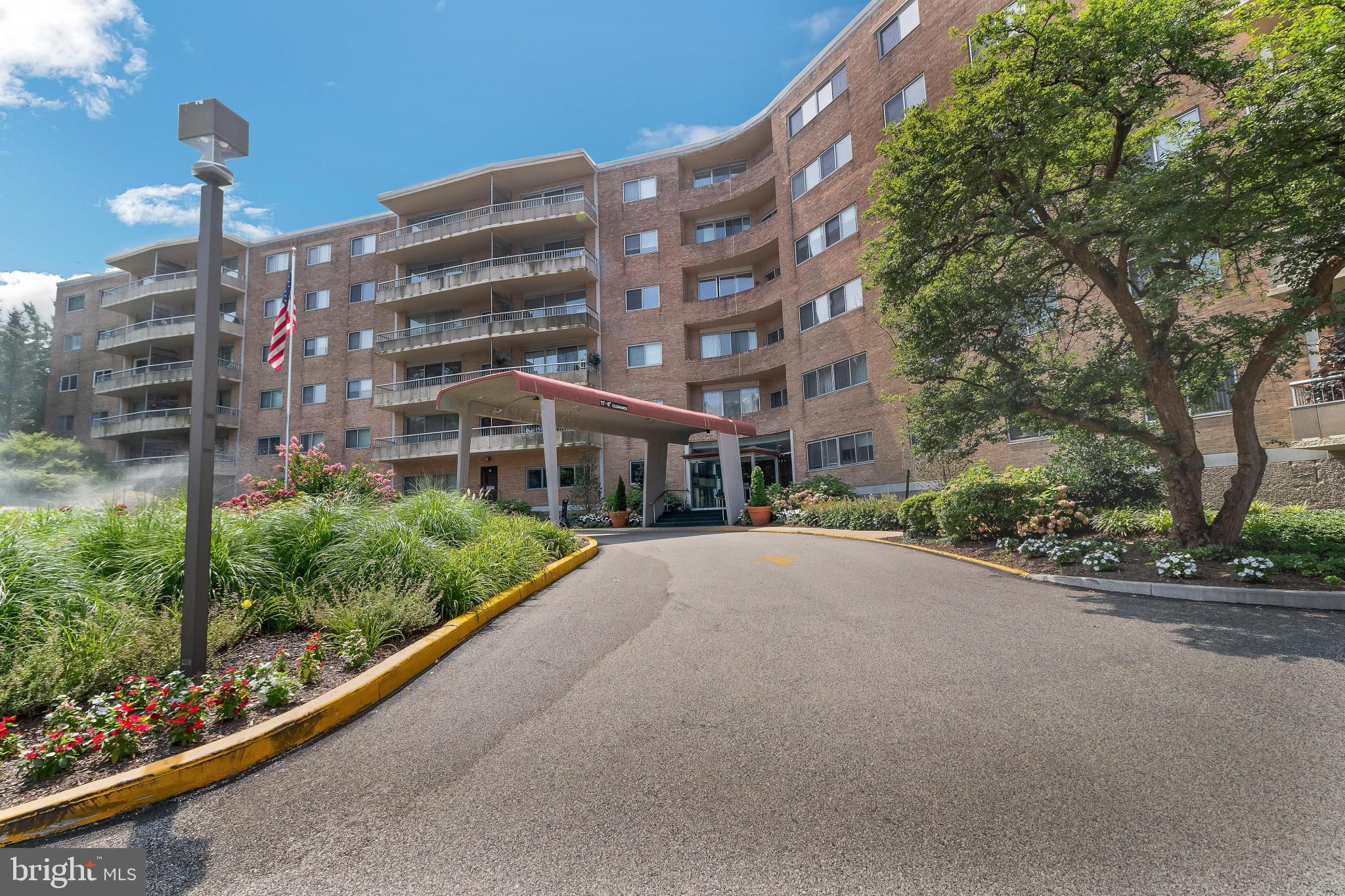 Welcome to the desirable community of Beaver Hill. This sought after community is easily accessible to the regional rails and bus transportation. This unit is located on the 3rd floor of the south building close to the elevator. The black and white kitchen is easy to cook in and decorate. The bedroom offers great closet space and a nook that could easily be a home office, exercise space as it is being used for now or more closet space. Whole Foods and Trader Joe’s are located close There is plenty of closet space in this unit as well as the storage unit located in the storage area of the building. This walkable community offers a wide array of cuisine available, interesting stores and gyms. This building is located within walking distance of Salus University.