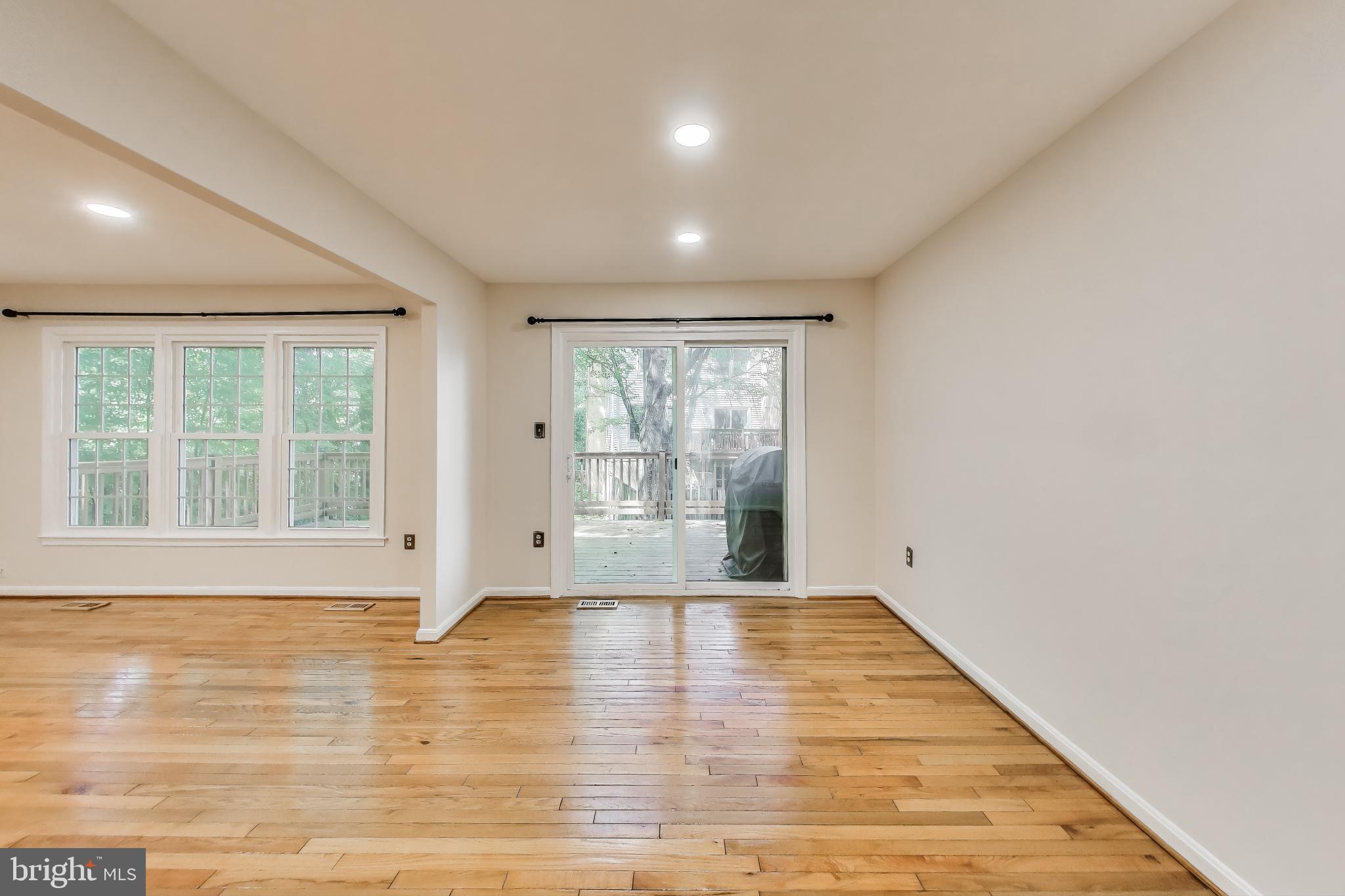 MONTROSE WOODS CODM - Residential Lease