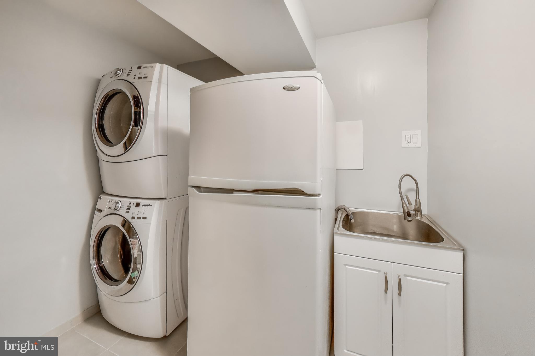 MONTROSE WOODS CODM - Residential Lease