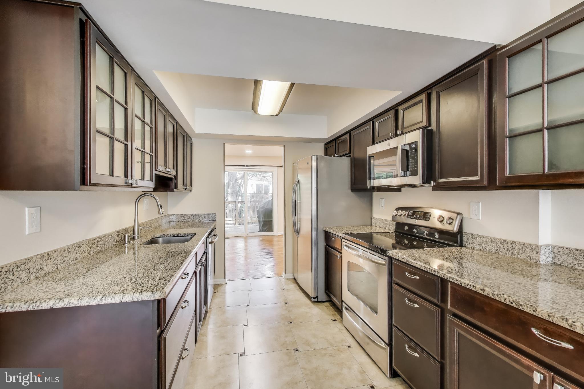 MONTROSE WOODS CODM - Residential Lease