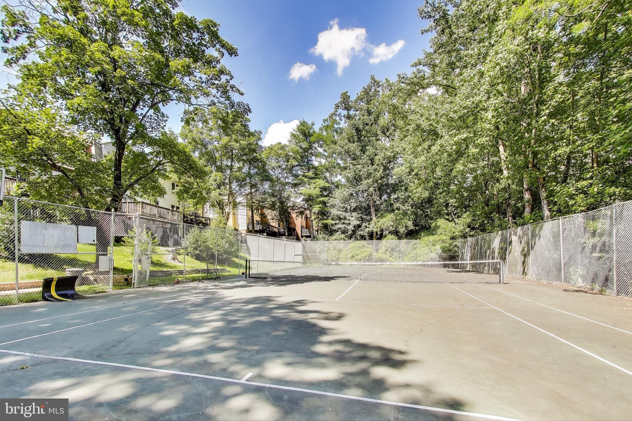 MONTROSE WOODS CODM - Residential Lease