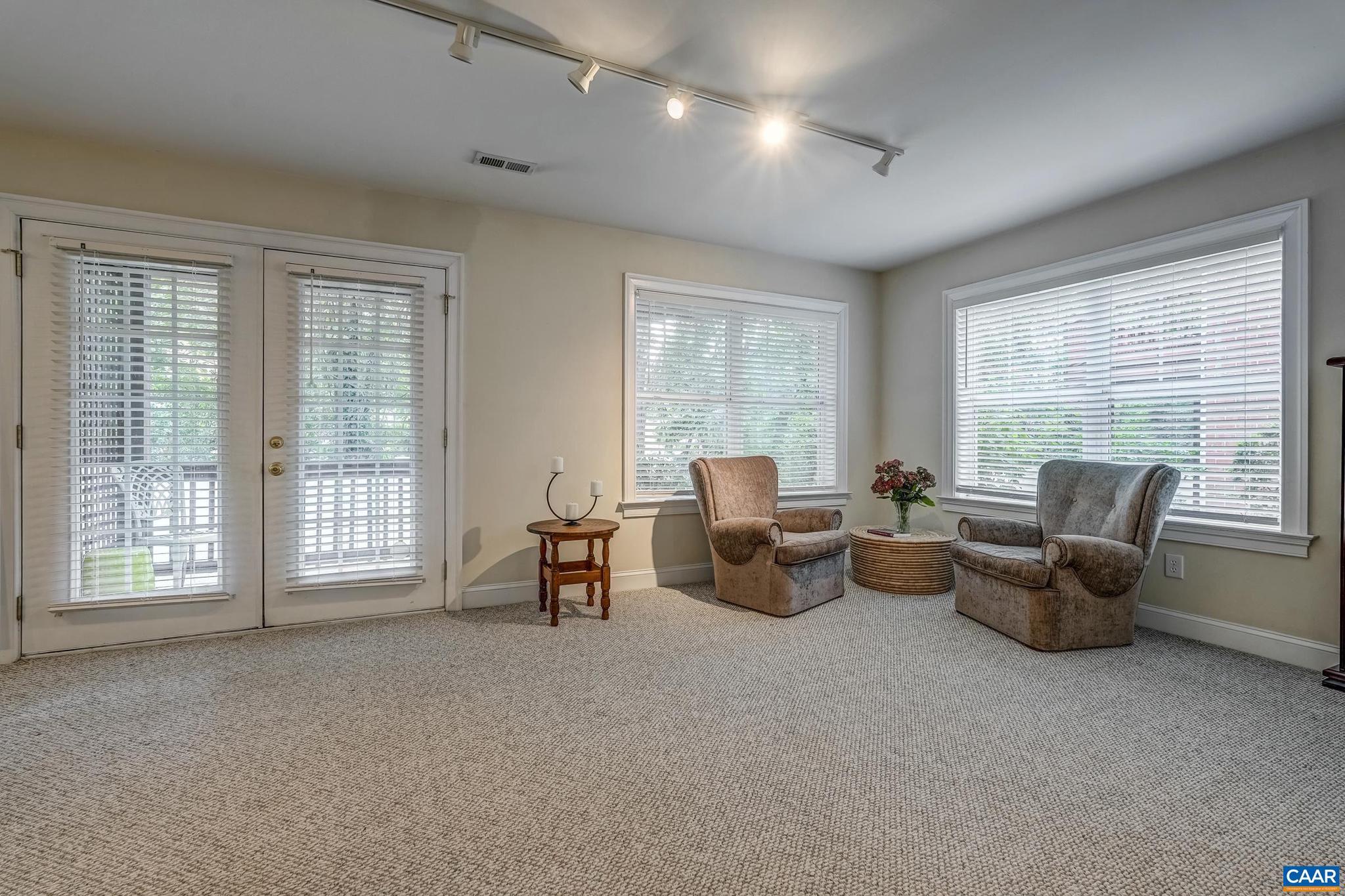 GLENWOOD STATION - Residential