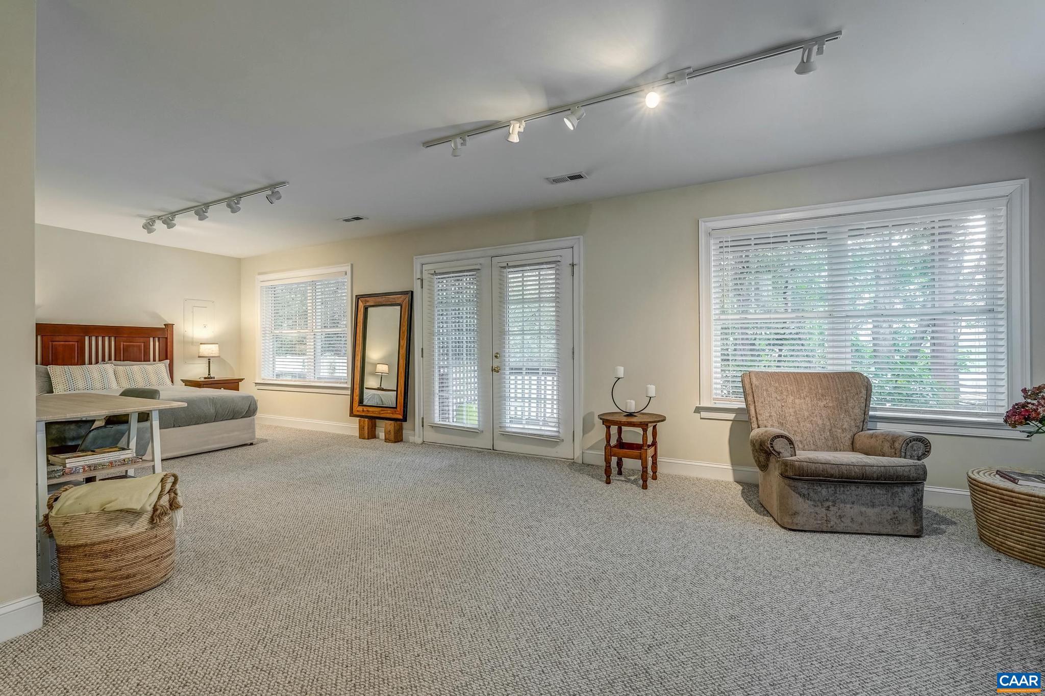 GLENWOOD STATION - Residential