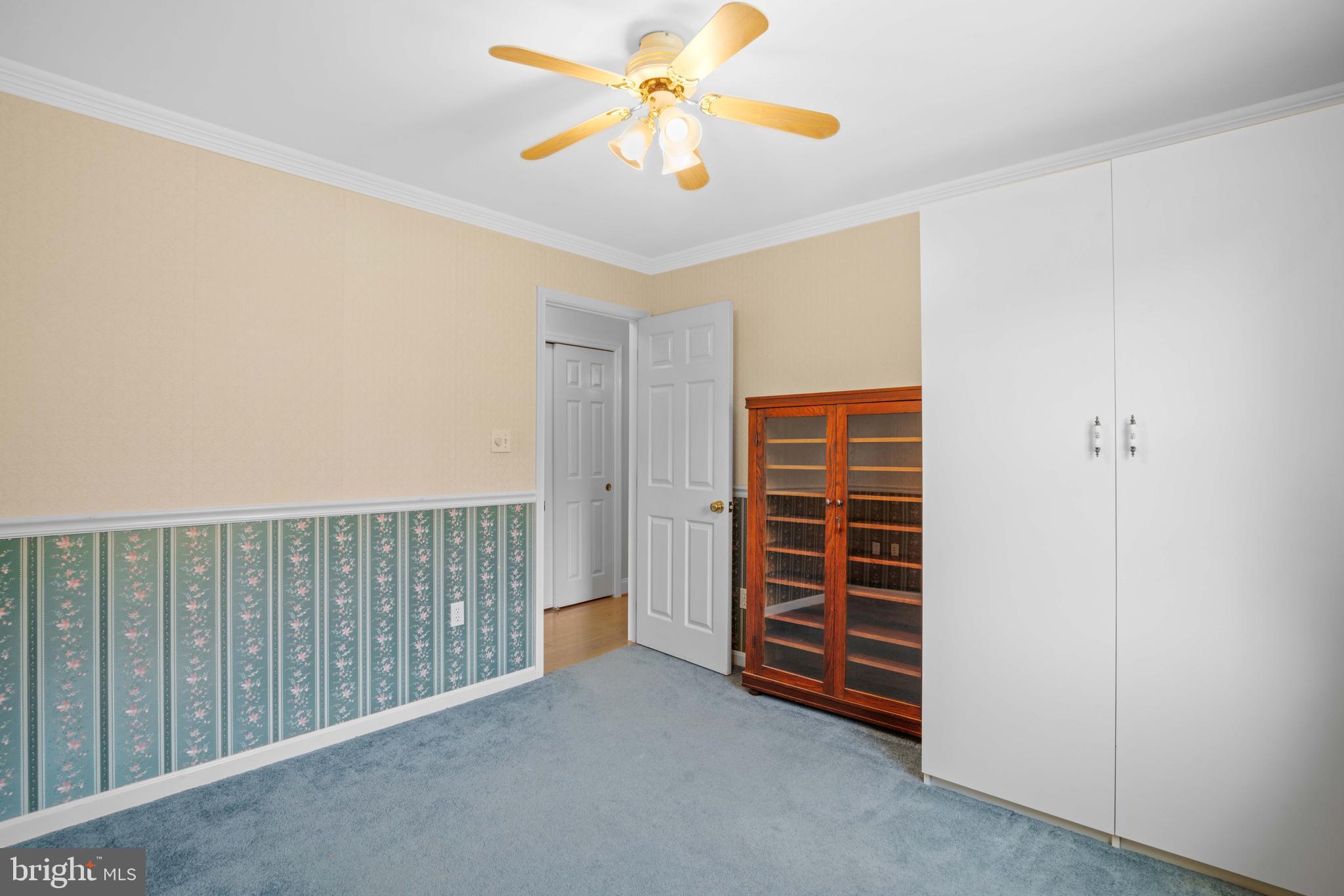 WOODSIDE VIEW - Residential