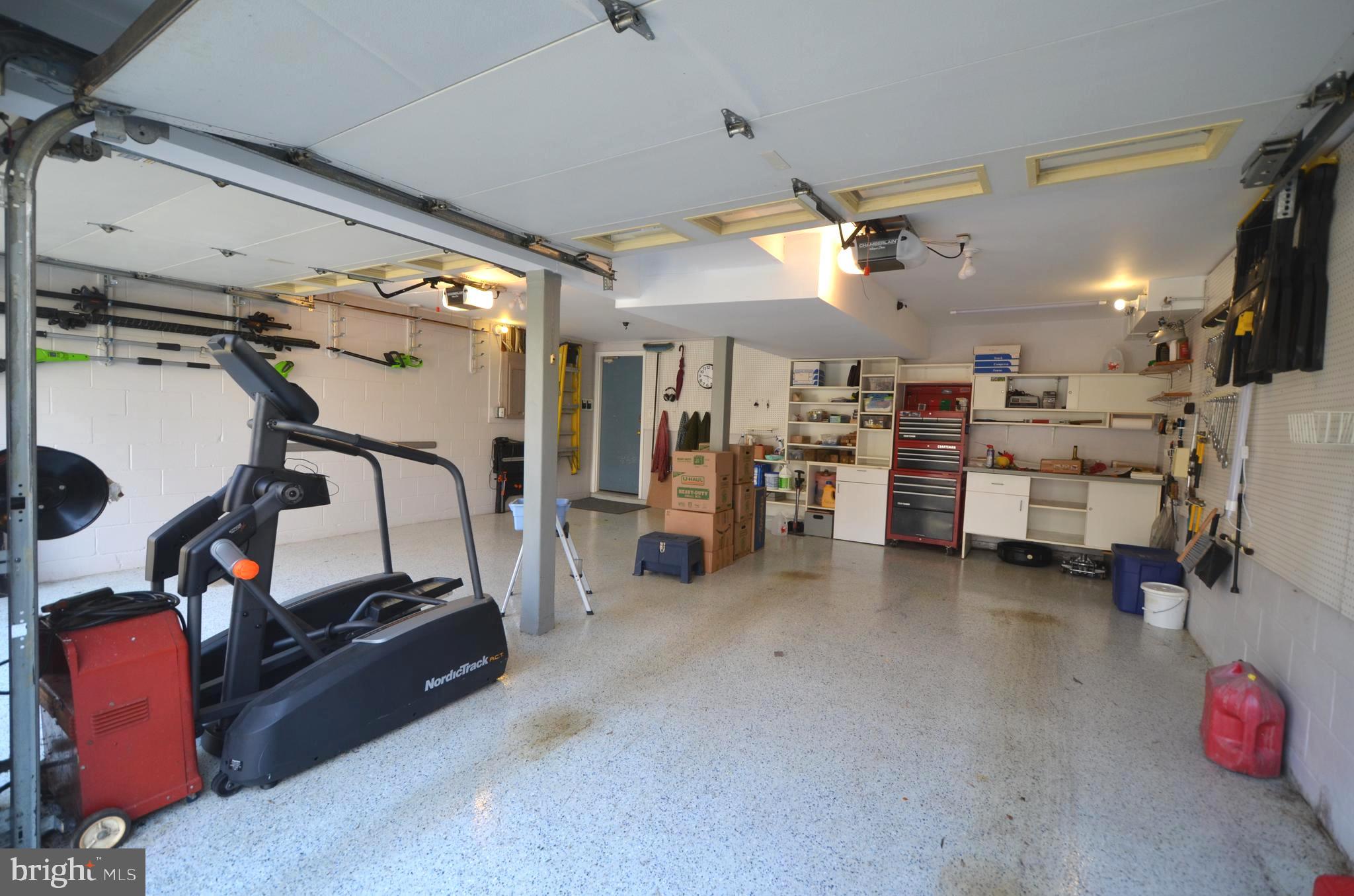 WOODSIDE VIEW - Residential