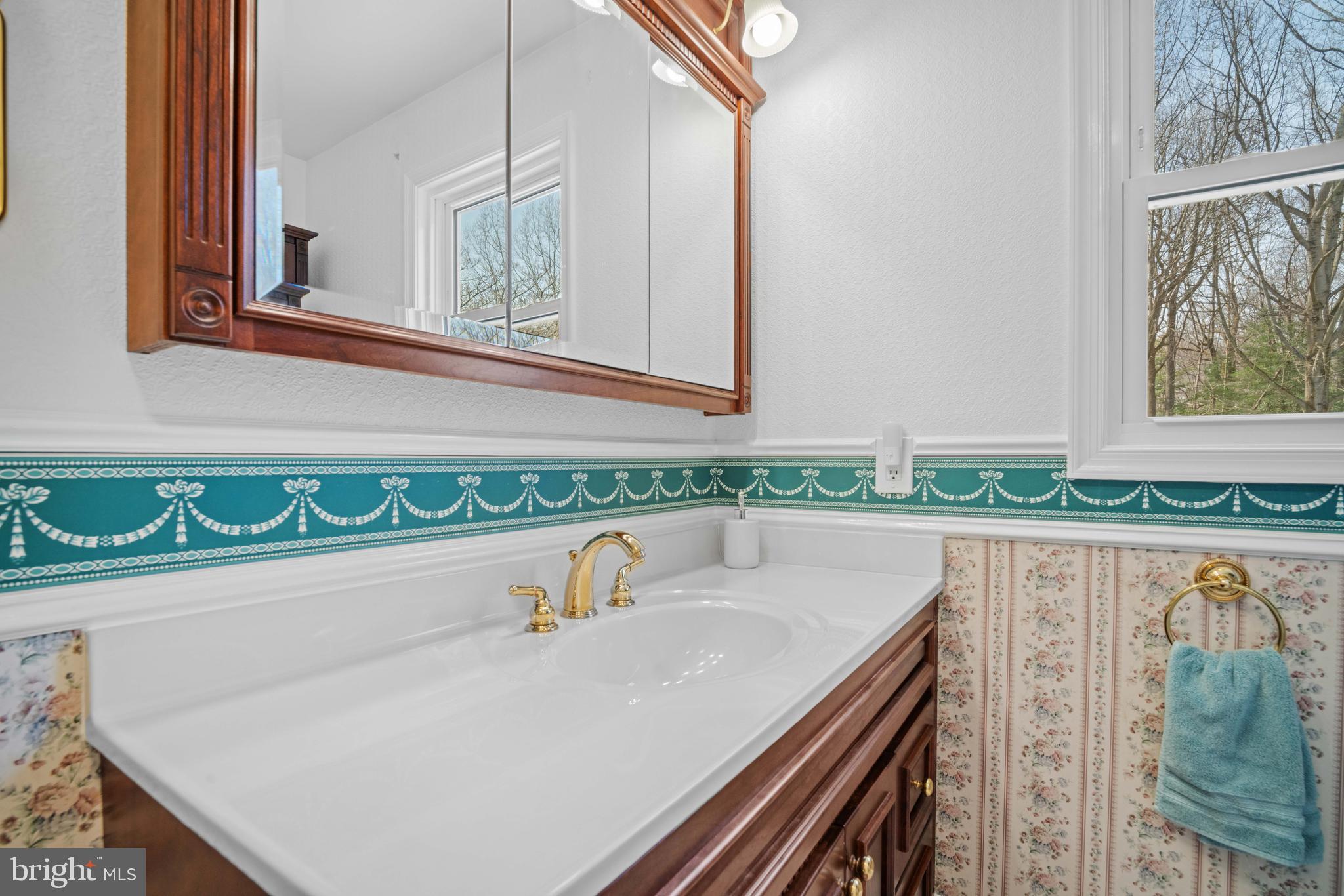 WOODSIDE VIEW - Residential