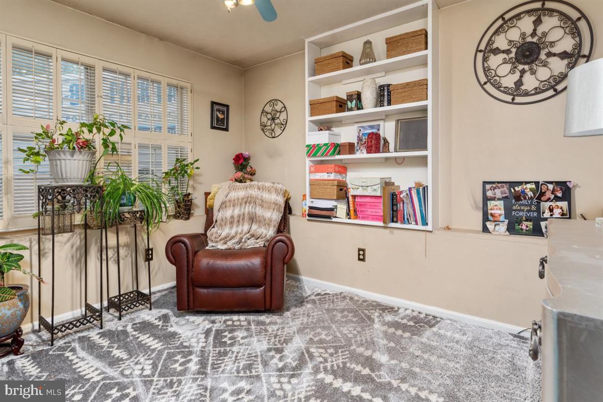 REVELL DOWNS - Residential