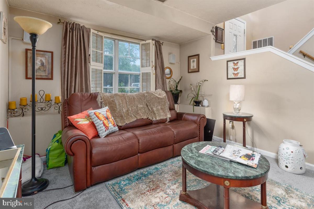 REVELL DOWNS - Residential