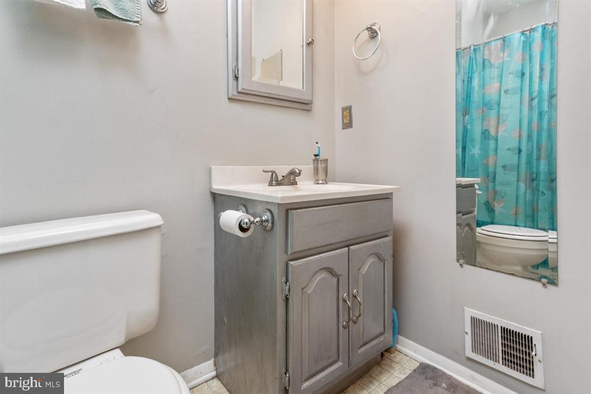 REVELL DOWNS - Residential