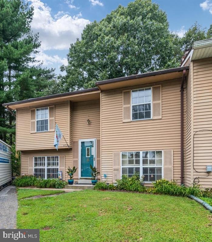 REVELL DOWNS - Residential