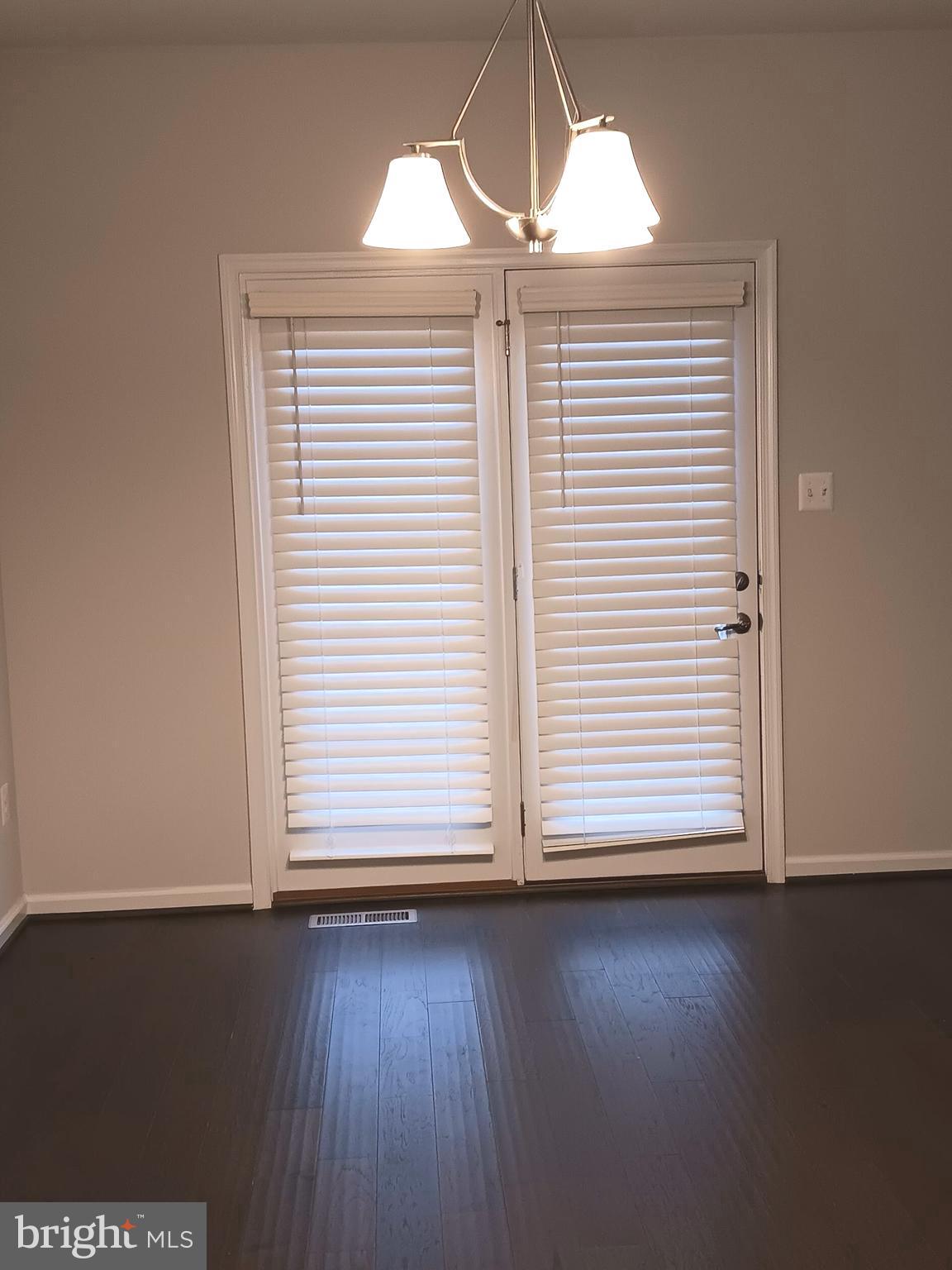 WESTSIDE - Residential Lease